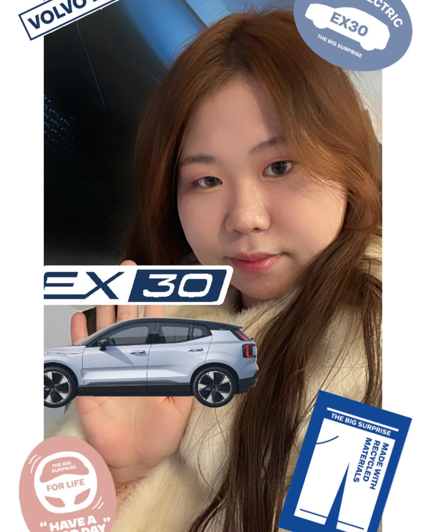 볼보 팝업스토어 
다양한 이벤트와 게시물에 올리면 추첨으로 상품준다고함ㅎㅎ
.
inas.pick 님 덕분에 팝업지도 받아서 볼보 팝업스토어 지도에서 찾아서 잘 다녀왔음💕
#volvo #ex30 #thebigsurprise #볼보팝업 volvocarkr