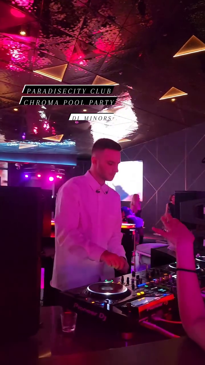pcitychroma  minors_dj 

크로마 풀파티 디제잉클라쓰 ❤️
아쥬 신나버려따 🤘

✨️ 클럽 크로마
 🔸️ 1월 무료입장
 🔸️ 주차 6시간, 발렛비용 2만원 / 셔틀이용가능
 🔸️ 썬베드 및 테이블 예약 문의필요
 🔸️ 디제이 타임테이블 인스타에서 확인
 
#클럽크로마 #크로마 #풀파티 #클럽파티 #인천클럽 #인천파티 #인천풀파티 #poolparty #clubparty #minors