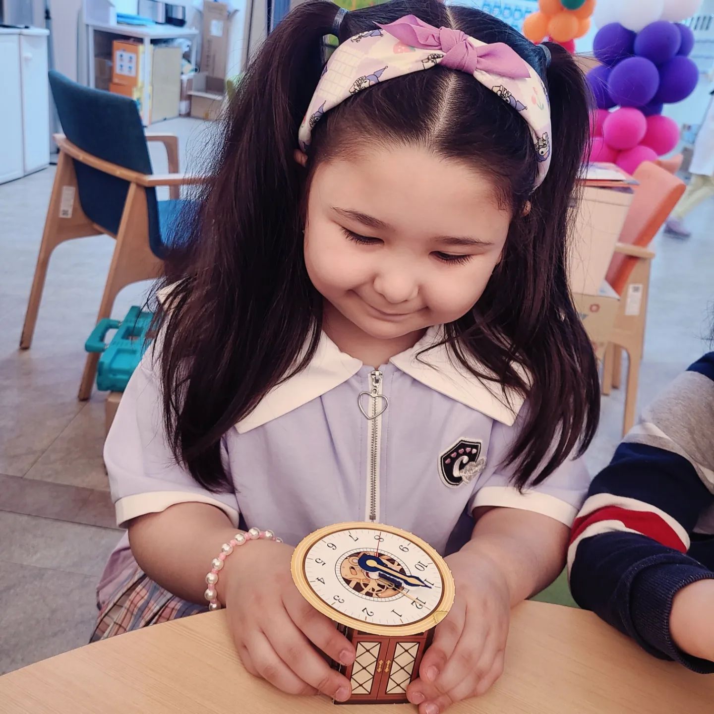 언제나 씩씩하게♡
토요일엔 재미있는 코딩 수업♡

with #신디키즈 룩