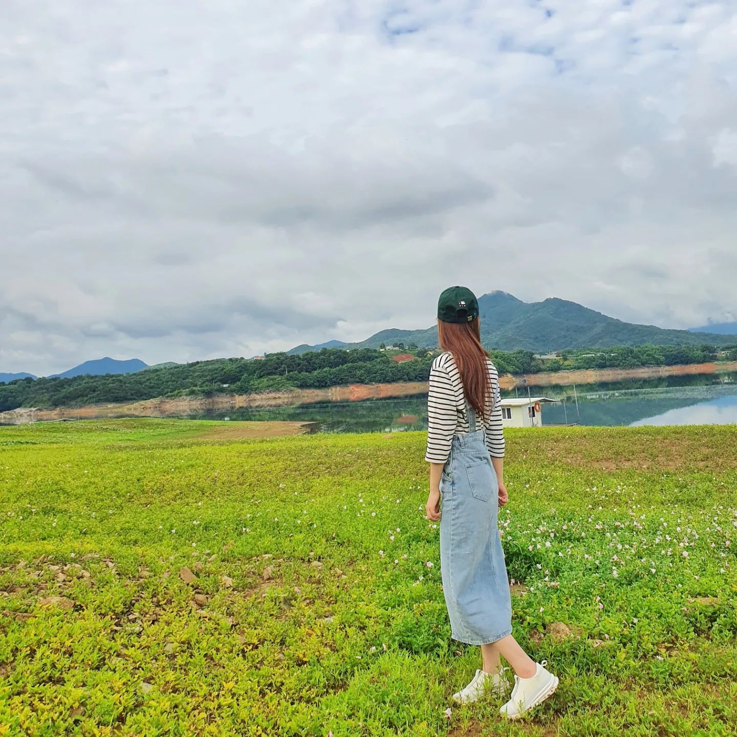 여러분의 최애 여행지는 어딘가요~??🤗

예전에 라방에서도 말했지만
저는 충주는 갈 때마다 좋은 거 같아요♡

자연에 둘러싸여 있으면 힐링 그 자체🌱🌴

5월에 다녀왔었는데 
진짜 뷰 좋은 캠핑장도 곧 소개해드릴게용!!

비 많이 오는데 다들 조심하시고
좋은 저녁 시간 보내세요~🙆‍♀️