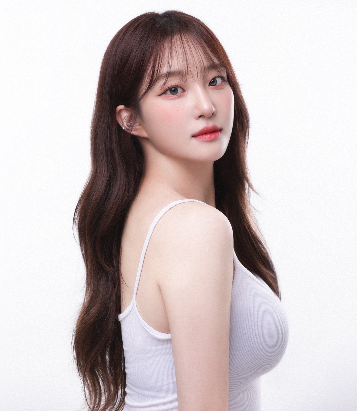 pze_studio 꺅 보정본 바로 나와따💟
+ 최근에 vermeclinic 하동훈 원쟝님한테 얼굴쳐지는거같다고 말햇더니 인모드 해주셔서 받았는데 한번받았는데도 효과 미쳤음...받아보고싶은사람 나한테 디엠보내죠 나믿어봐 진짜 미세한차인데도 예뻐졌다는 소리 들을수 있어.. 완전 럭키비키로 만들어줄게 내가🍀