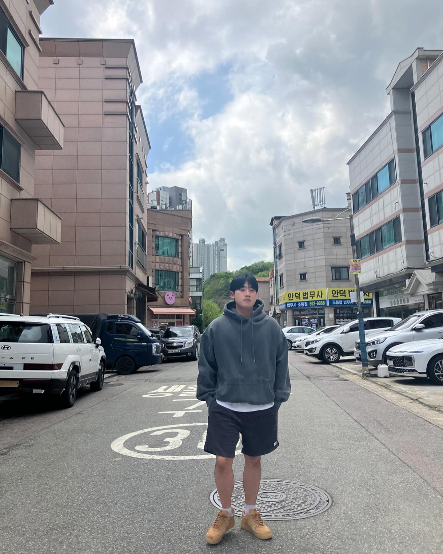 #광고 
즐거운 연휴 보내세욜 :)
-
-

#협찬 #제품제공
katinusa 제공받았습니다

💌너무 이쁜 팬츠 !! 코듀로이 원단으로 제된 반바지 !! 그래서인지 땀 흡수가 우수하고 쾌적한 반바지입니당 🤩 신축성은 기본이고 클래식과 캐주얼함을 연출해 줄 수 있는 반바지라서 다양한 무드를 뽐낼 수 있습니당 😁

#katinusa #코듀로이 #코듀로이팬츠 #팬츠 #팬츠맛집 #반바지 #반바지추천 #서퍼 #서퍼반바지 #서플라이루트