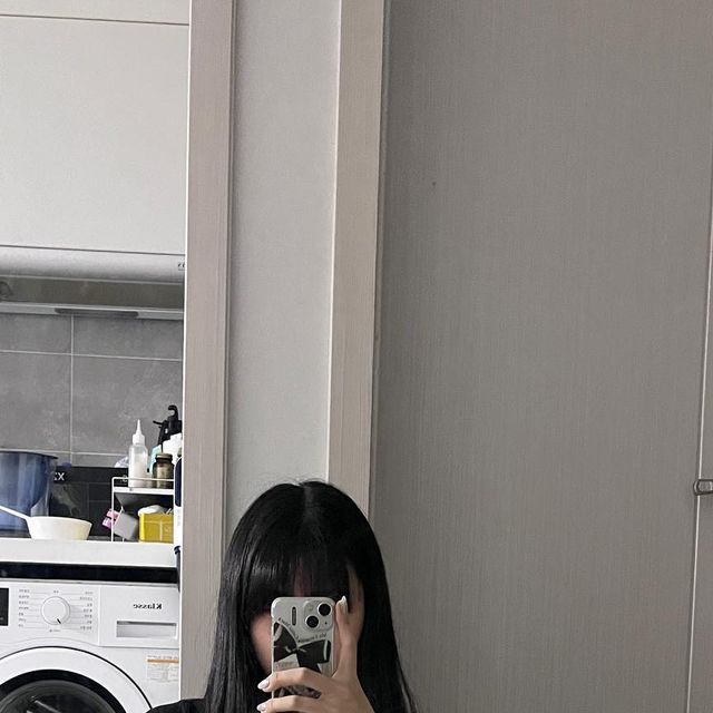 Kim ara 꼬다쾃 (이외 계정은 사칭) on Instagram: "#협찬 @mcnulty_official 요즘 운동은 홈트입니다 후후 ..💥 홈짐을 만들어봤어요! 집에서 운동하다 보니 먹을것도 구비해두게 되는데 요즘 빠진 0칼