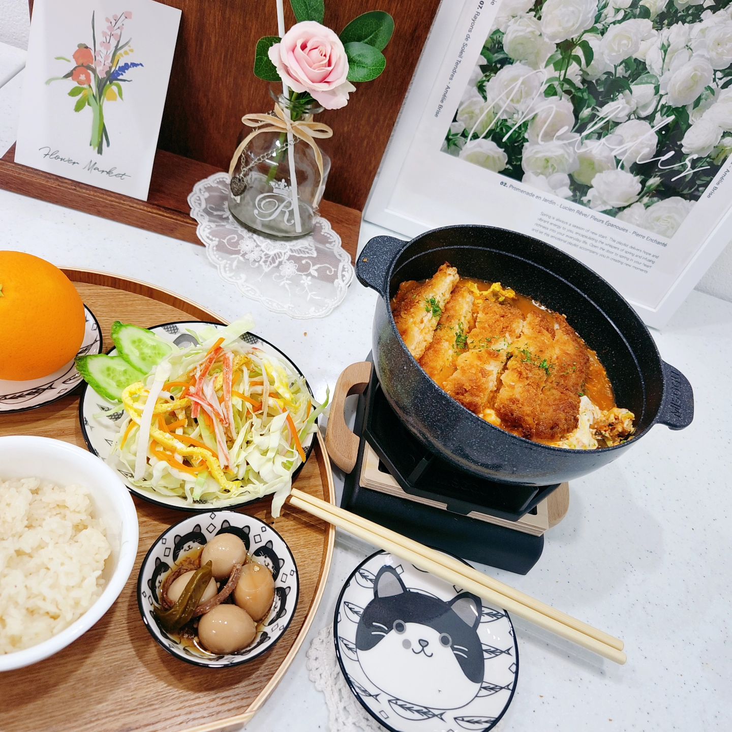 김치 돈까스 나베 

김치찌개에 돈까스 퐁당 하면 되는 거죠?

오늘은 냉털하고 낼부터 정신 차리고 외식하기😉

초심 잃었네 잃었어
.
.
.
#집밥 #돈까스 #월요팅
#돈까스나베 #김치찌개
#반찬 #홈쿡 #혼밥
#집밥스타그램 #일상그램