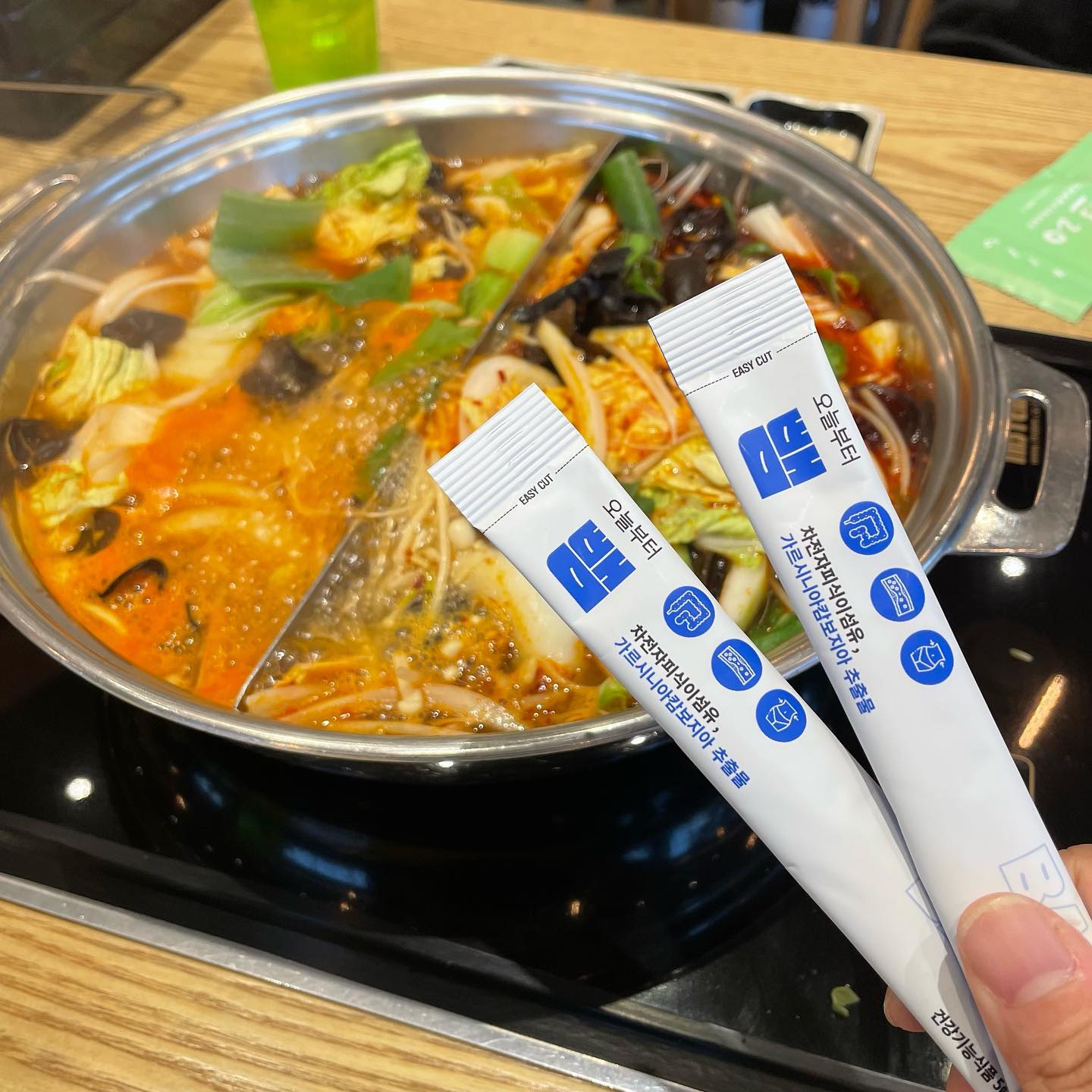 #협찬 #제품제공 #오늘부터뺌 #뺌 
.
맛있는 거 많이 먹으러 다니는 요즘 ღ’ᴗ‘ღ 
.
#오늘부터뺌 믿고 얌얌 박사 되는중ㅎㅎ
.
#차전자피 에 #가르시니아 도 들어있어 배변활동에 도움준데요
.
https://m.smartstore.naver.com/baam-/products/8063334912?fbclid=PAAaZIish3x4D1mCYi-8yB4yj0pW5fTgVEexMWPJCo0YWA3ingu6vf8A2ZLRQ
#다이어트 #다이어트환 #다이어터 #운동 #운동하는여자 #운동하는간호사 #간호사 #RN #운동소통 #먹스타맞팔 #운동맞팔 #먹스타그램 #운동스타스램 #가르시니아환 #차전자피환 #블로거 #인플루언서 #ootd #셀피 #selfie #좋반 #좋튀 #선팔하면맞팔