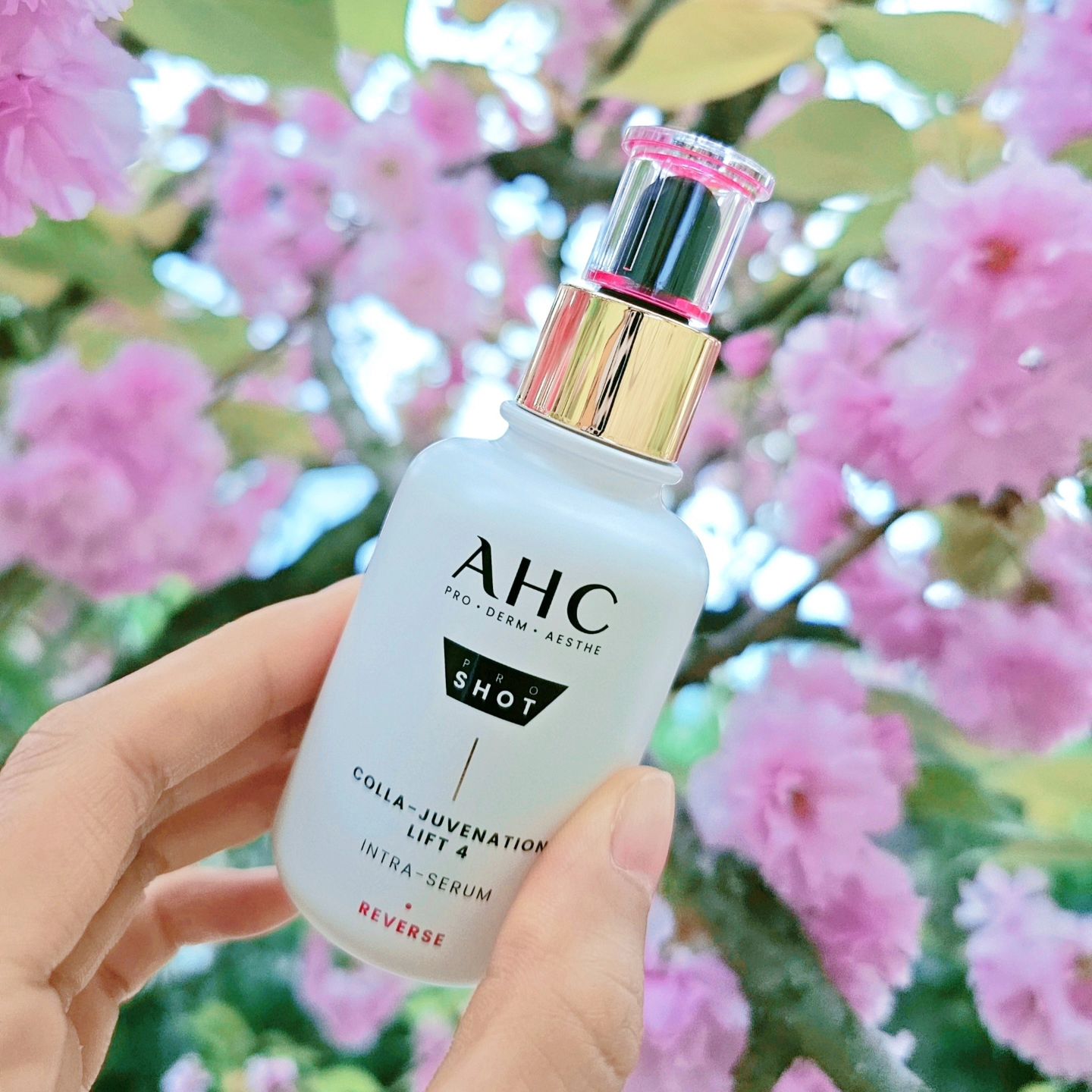 #제품제공 이지만 너무 맘에드는 #안티에이징세럼추천 👍

요즘 내 최애 #AHC 프로샷 콜라쥬비네이션 리프트 4 인트라 세럼

한동안 #홈케어 에 소홀했더니 탄력이 너무 무너져서
#안티에이징 #탄력관리 에 신경쓰고 있거든요!
그러다 만난 AHC #4D리프팅세럼 
탄력과 깊은 주름, 피부결을 빈틈없이 케어해주는 #안티에이징세럼 인데요.

사용한지 일주일이 넘었으니까 피부결과 탄력이 눈에 띄게 좋아지는게 보이더라구요!

.
.
.
.
.
.
#리프팅프로샷 #리프팅세럼 #AHC프로샷 #스킨케어 #피부관리 #AHC세럼 #리프팅관리 #undermyskin #cosmetic #skincare #속깊은더마사이언스 #파룸체험단