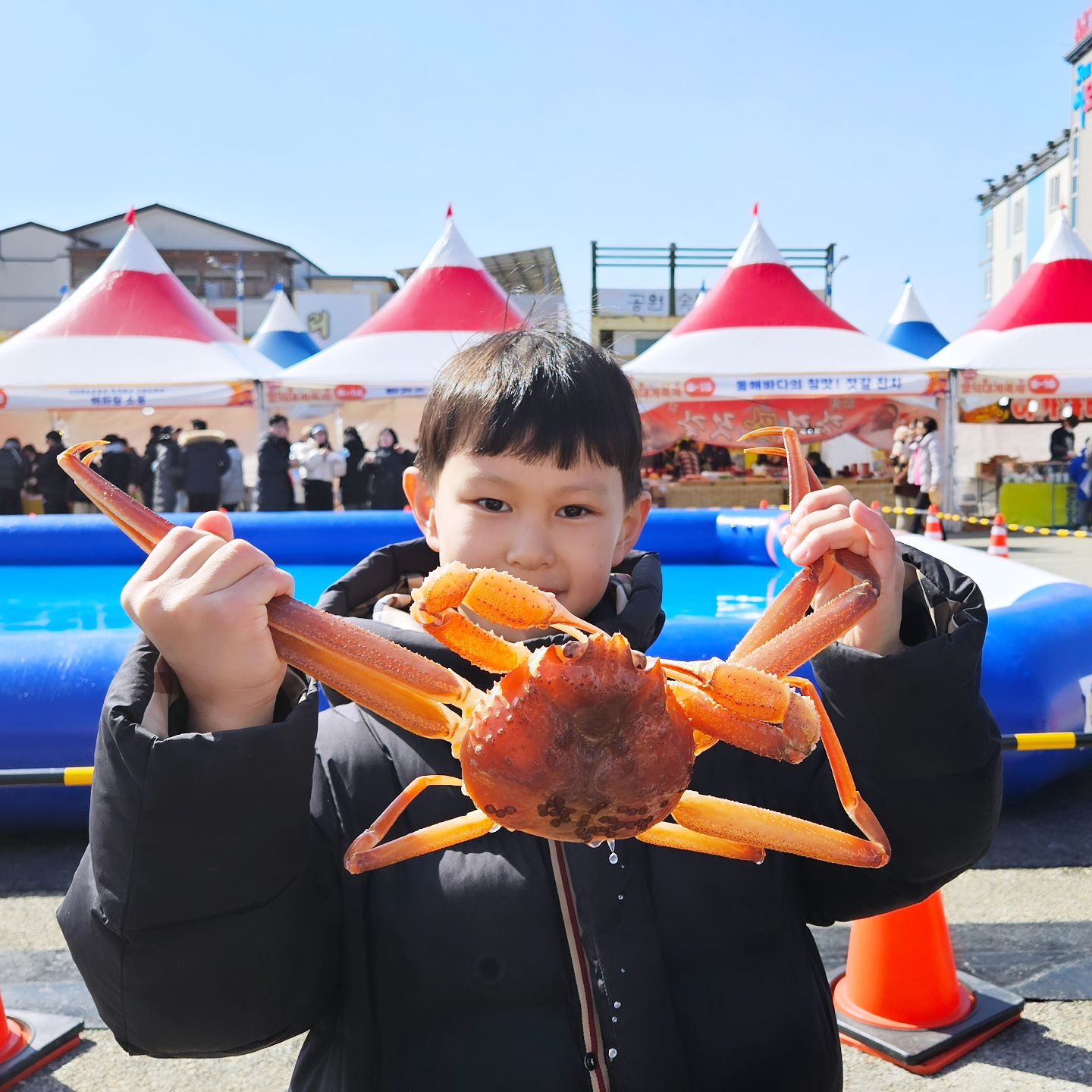 🦀 2024 영덕대게축제 🦀 

힘들었지만, 넘나 재밌었던 축제 ✨️
어쩌면 애들보다 내가 더 즐겼을지도 ㅎㅎ

#내년에또가자
#영덕대게축제