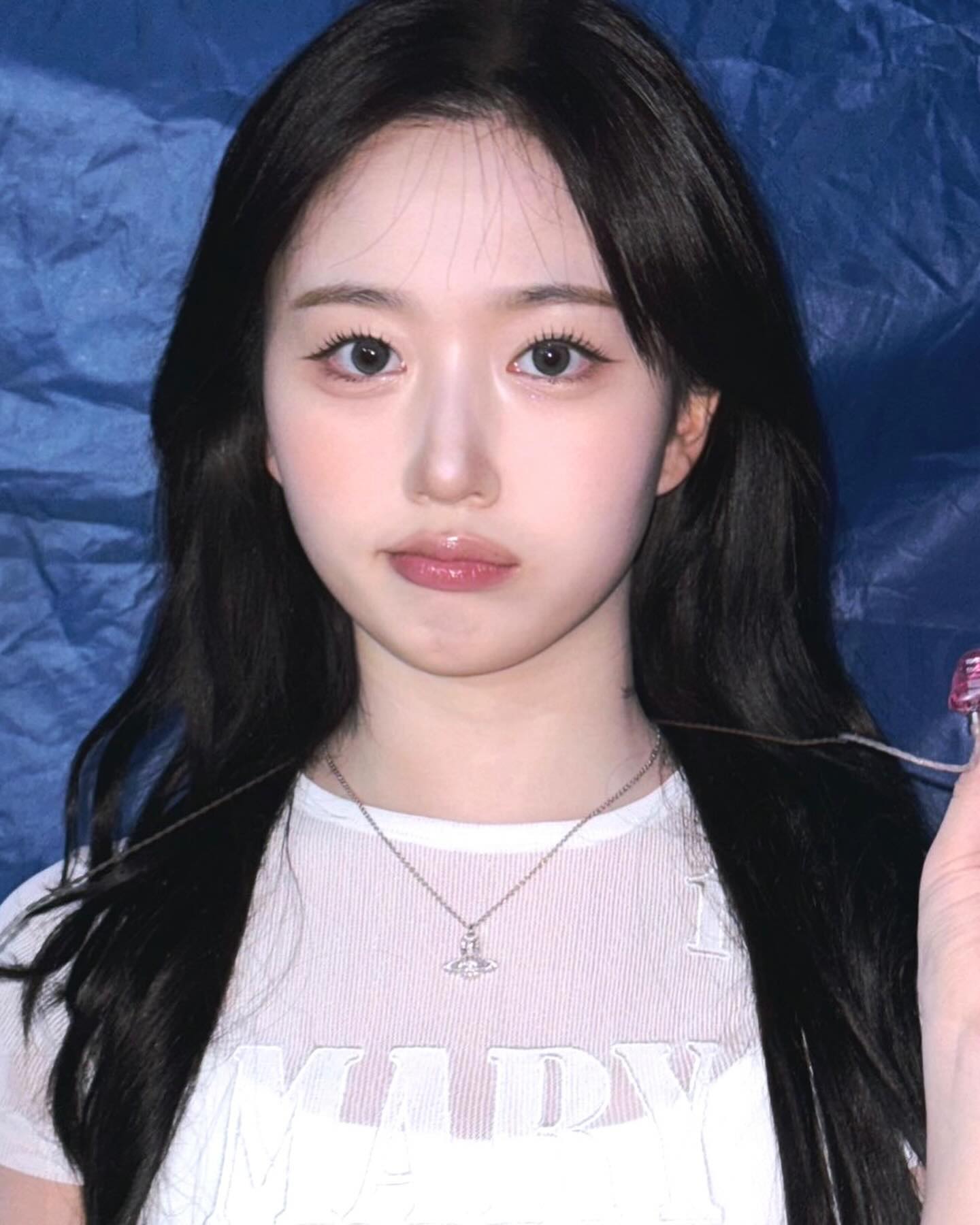투명 촉촉 밀크티 메콥 찰떡🤎 울 해원잉🍪🥛

ARTIST nmixx_official 
MAKE UP daindaini 
HAIR hi__hikim 
# kitts_hairmakeup 

메이크업 예약은 프로필링크로🤍🤍🤍
#다인쌤메이크업 #다인쌤 #키츠다인
#키츠 #키츠헤어메이크업 #kitts
