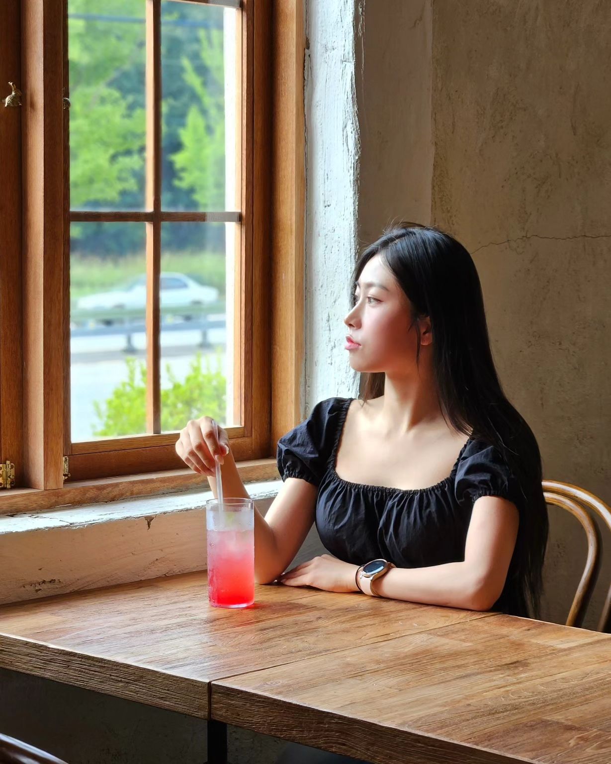 상쾌한 아침! 
휴 이번 여름 휴가는 에어컨 앞인걸로
예쁜카페 추천해주세여😚
