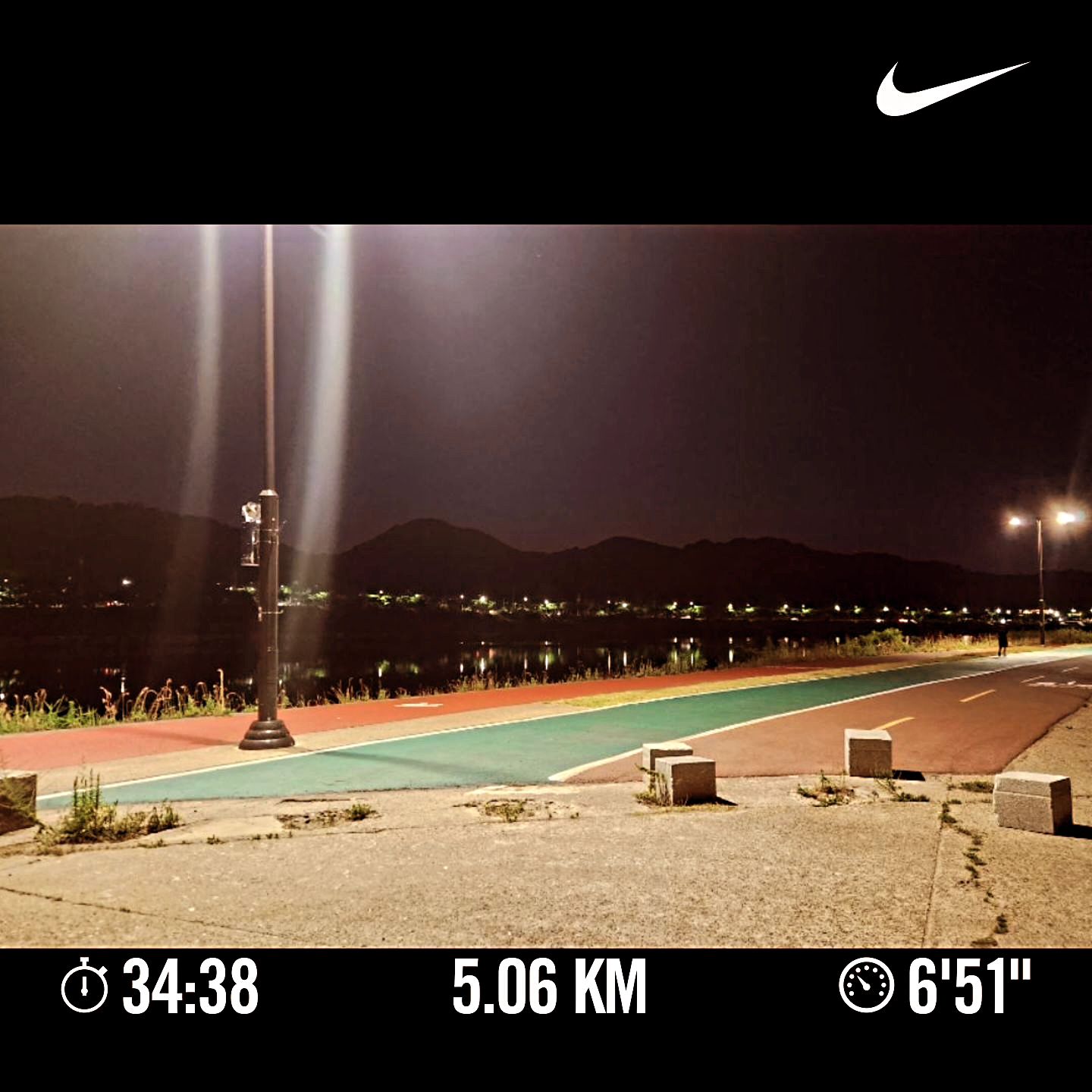 급하게 런런

오랜만에 강변~

짧은건 기분탓?

gj_december_running_crew 

#경주 #러닝크루 #디셈버 #같이 #뛰어요🏃 #🙏