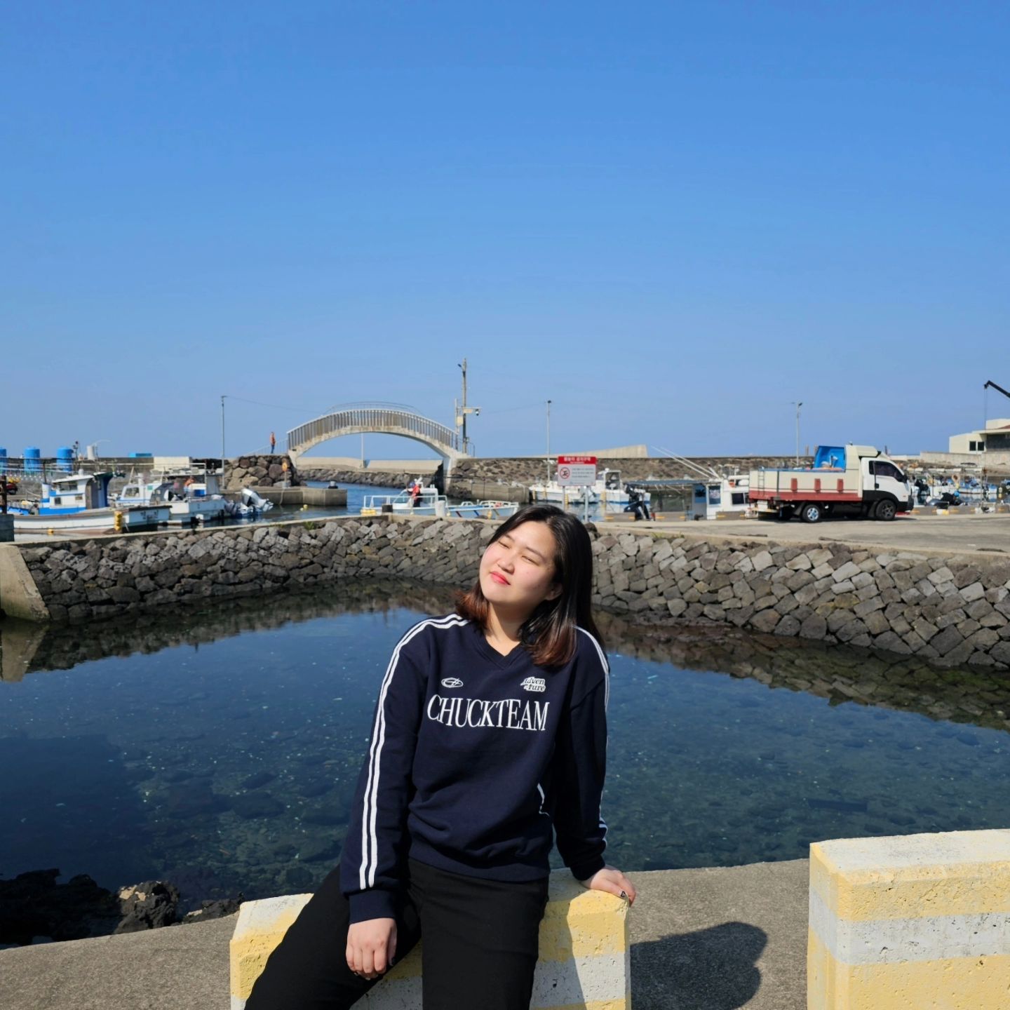 바다좋아 Moments🌊

누군가 제주도에 살아서 좋은점이
뭐냐고 물어보면 고민없이
바다가 가까운거라 말할거야✨️

#바다 #바다여행 #바다가좋아❤️ 
#제주도여행 #제주바다 #바다스타그램 #🌊
#sea #sealovers #jejudo #jejuisland