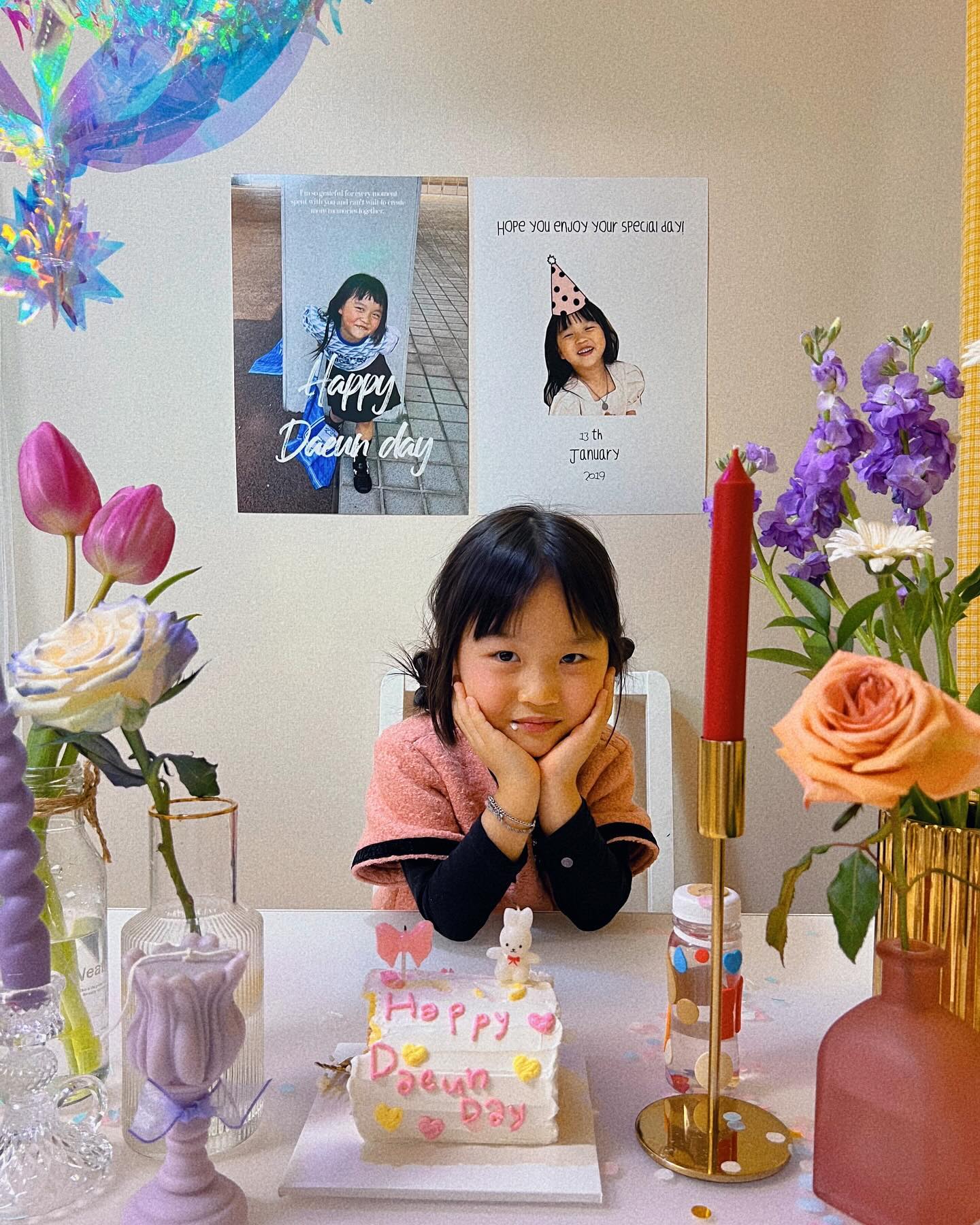 ♡
ʜᴀᴘᴘʏ ʙɪʀᴛʜᴅᴀʏ 🎂🎈🎉
다은이가 직접고른 꽃과🌷💐 
귀여운케이크🎂 

생일축하해 내 영원한베프🤍🎂

#happybirthday 
#생일
#誕生日