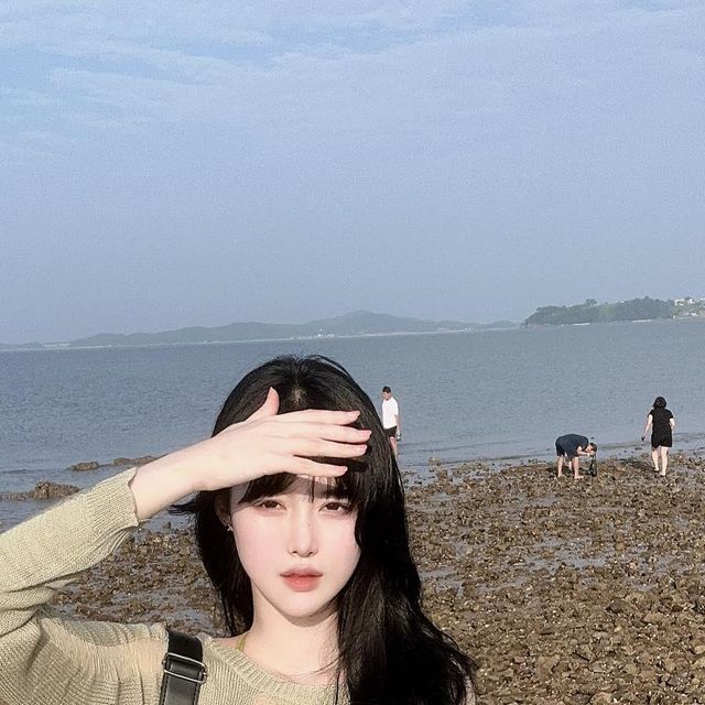 하루나 on Instagram: "#광고 @bathin.magazine 너무 이쁜 비치웨어 비키니를 찾았다…🌴 제발 많이들 입어줬으면,,, . . . #광고#수영복#비키니#패션#의류#비치웨어 #비키니룩 #비치 #해변 #해변패션 #