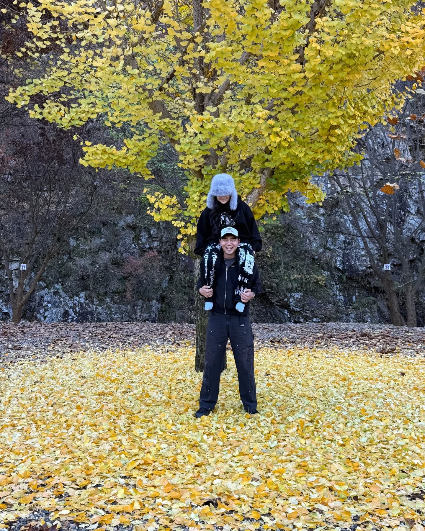 가을이었다 🥵⛺️🌝🪅🏸🪤🍁🍂🪺🐛
