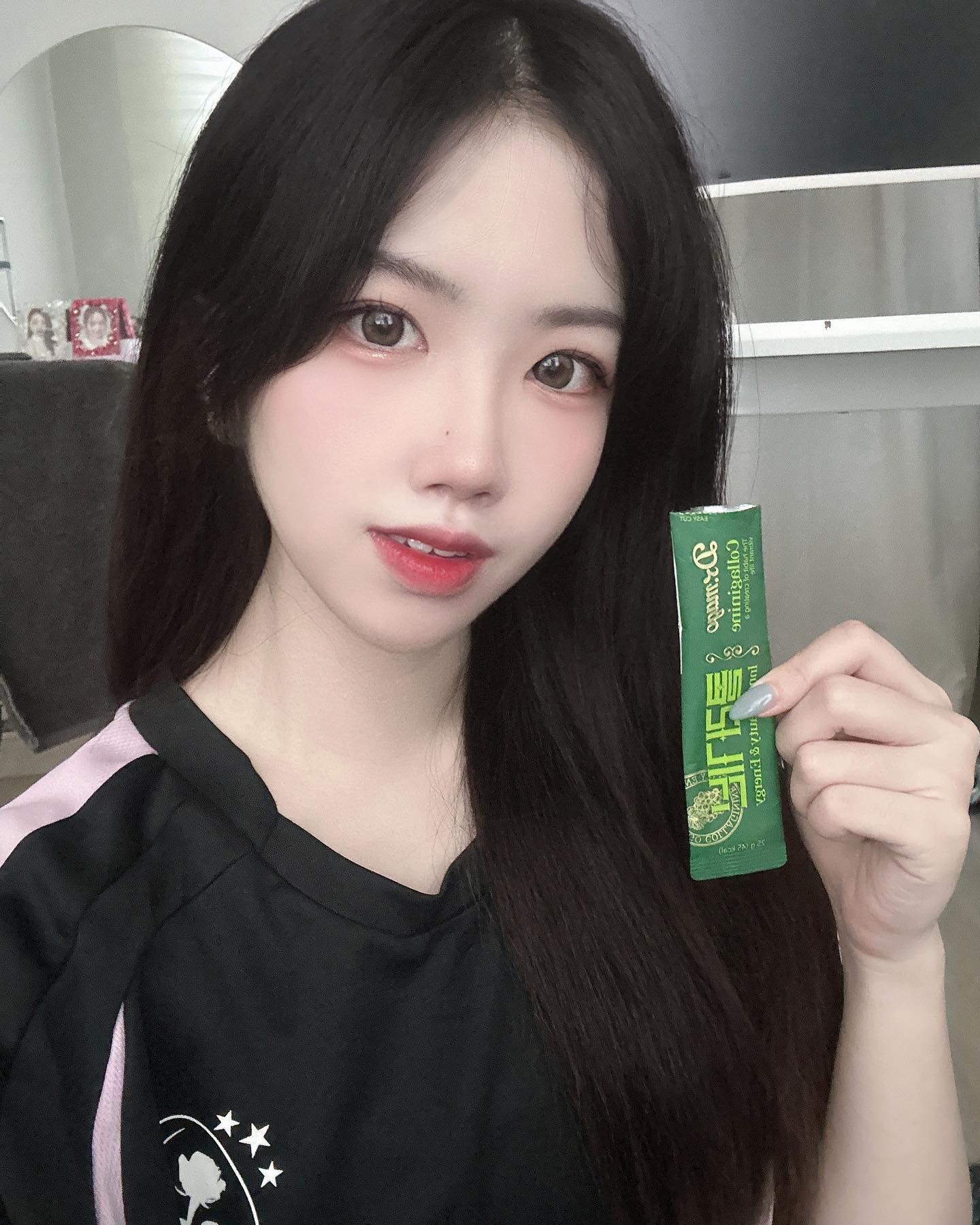 #협찬

📍닥터마고 콜라기닌 blca_blockncare ✨

✔️아르기닌 2000mg + 저분자 피쉬콜라겐 2000mg
✔️장어 10마리 먹은듯한 활력+생선 20마리를 먹은듯한 피부의 탱탱함
✔️비릿한 아르기닌, 콜라겐을 샤인머스켓 맛으로 안비리도록 배합

요즘 피부 때문에 콜라겐을 챙겨먹는 중인데 닥터마고에서 콜라기닌 보내주셔서 먹어봤어요🩵

콜라겐이랑 아르기닌을 같이 섭취할 수 있어서 너무 편하고 맛도 있어서 알약보다 좋더라구요>_< 추천해요!!!

_
#닥터마고 #drmago #콜라기닌 #아르기닌 #콜라겐 #오운완 #헬린이 #운동하는여자