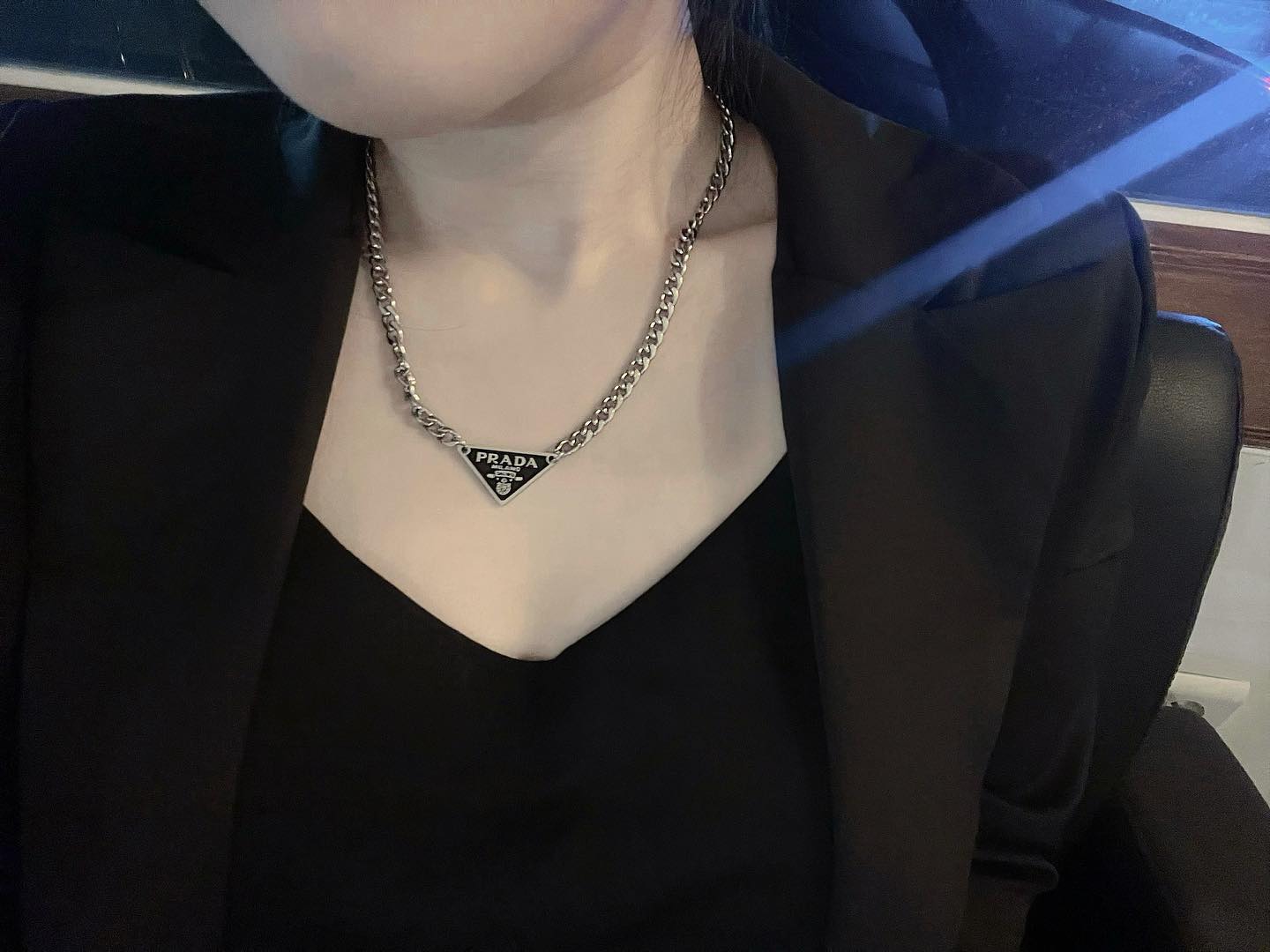 𝐵𝑙𝑎𝑐𝑘.