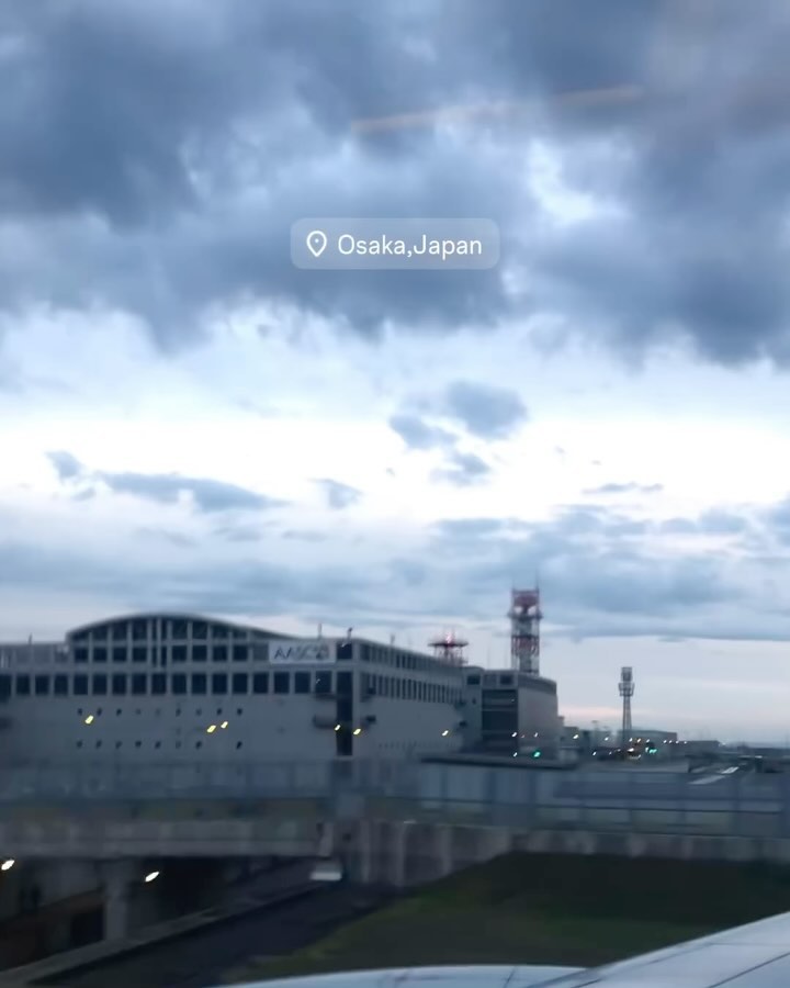 4/28 ~ 5/2 , Osaka 🚲 🍜 

자전거 여행이 메인테마 였지만 예상치 못한 몸컨디션과 계속 되는 비로 여기저기 못다닌게 너무 아쉬웠다 
그치만 혼자, 처음 와보는 낯선 동네, 달리기 좋은 도로에서 쾌적하고 시원한 바람 맞으며 달릴때 쾌감은 .. 🫨✨ 중간에 비오면 그냥 비맞으면서 타기도 하고 ! 더이상 안되겠다 싶어 우산쓰고도 타보고 ! 흔히 하는 것들은 못했지만 흔하지 않은 일들을 경험했던 4박5일 다음이 너무 기대돼 ! 😋💖