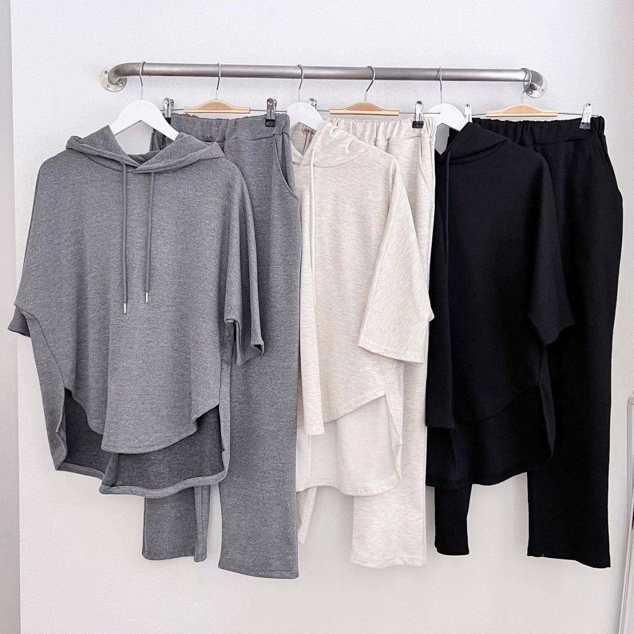 #구글검색
#우미샵
#바이홀릭
프로필링크클릭
프로필 Shop클릭
♡

슬슬 여름신상 준비합니당~~
날씨 너무 조타!!
ㅋ