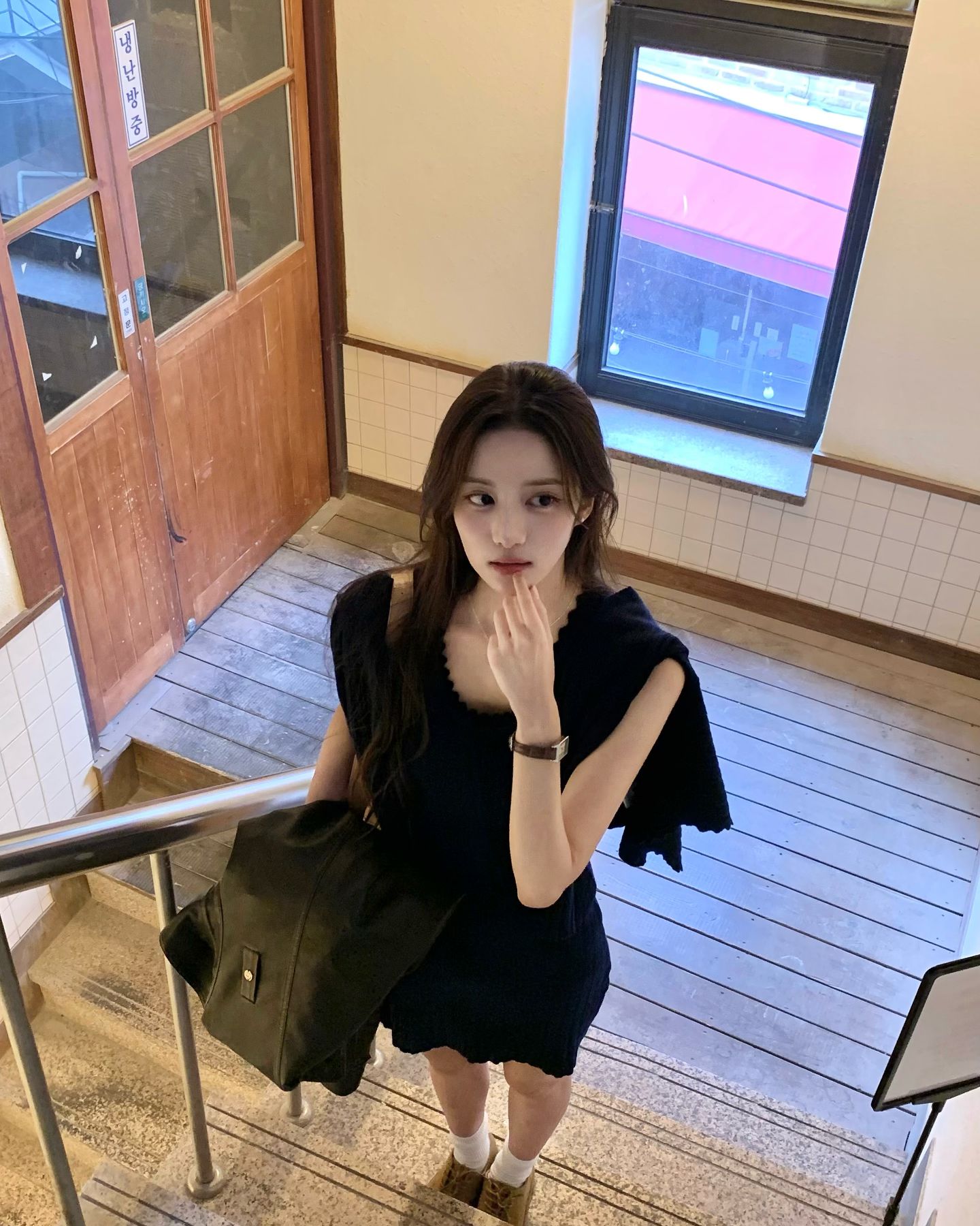 이 계절 이 날씨 행복이다 👜👢📔📚