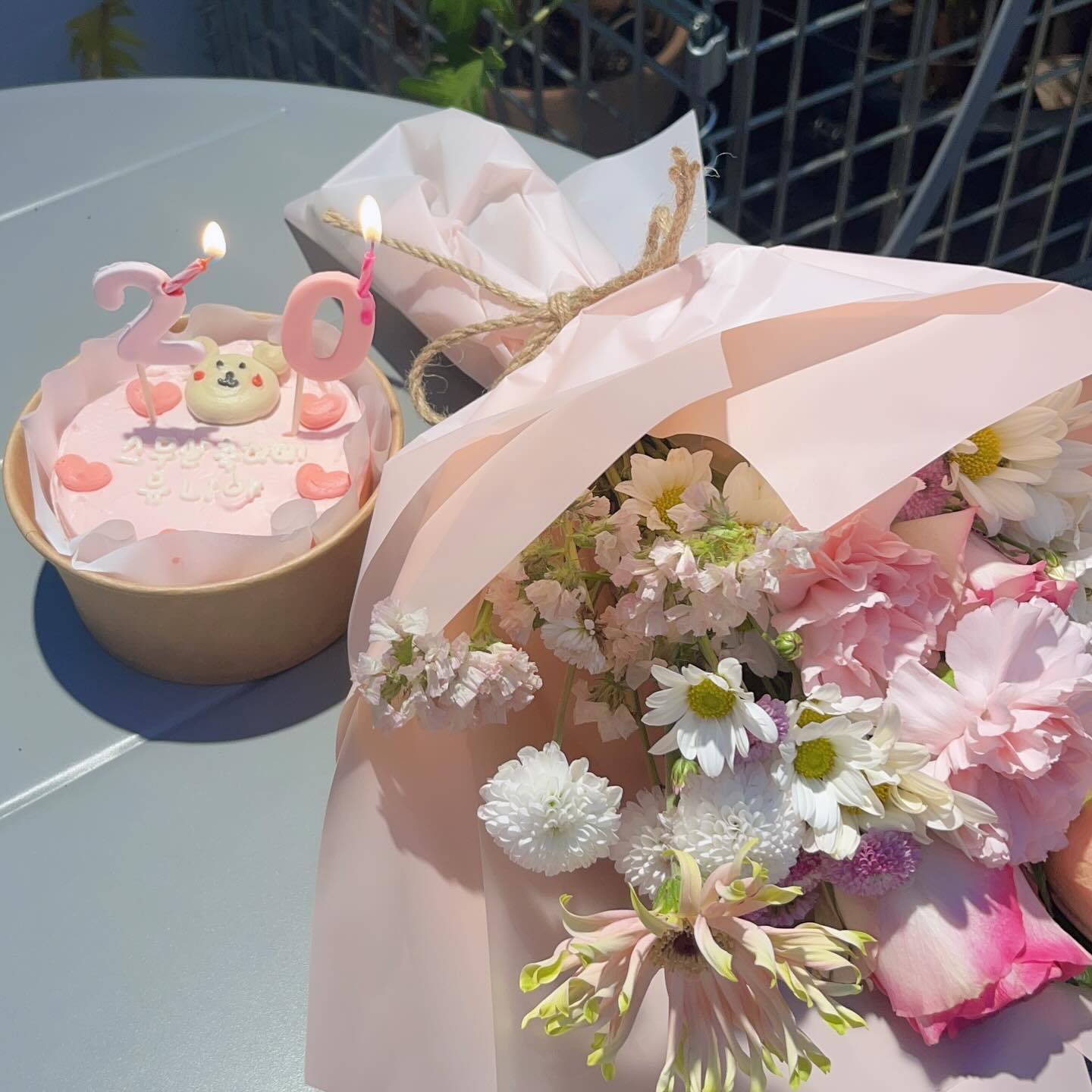 많이 베푸면서 살아가겠습니다
🩷🤍🩵
행복한 생일 뒷북..☺️