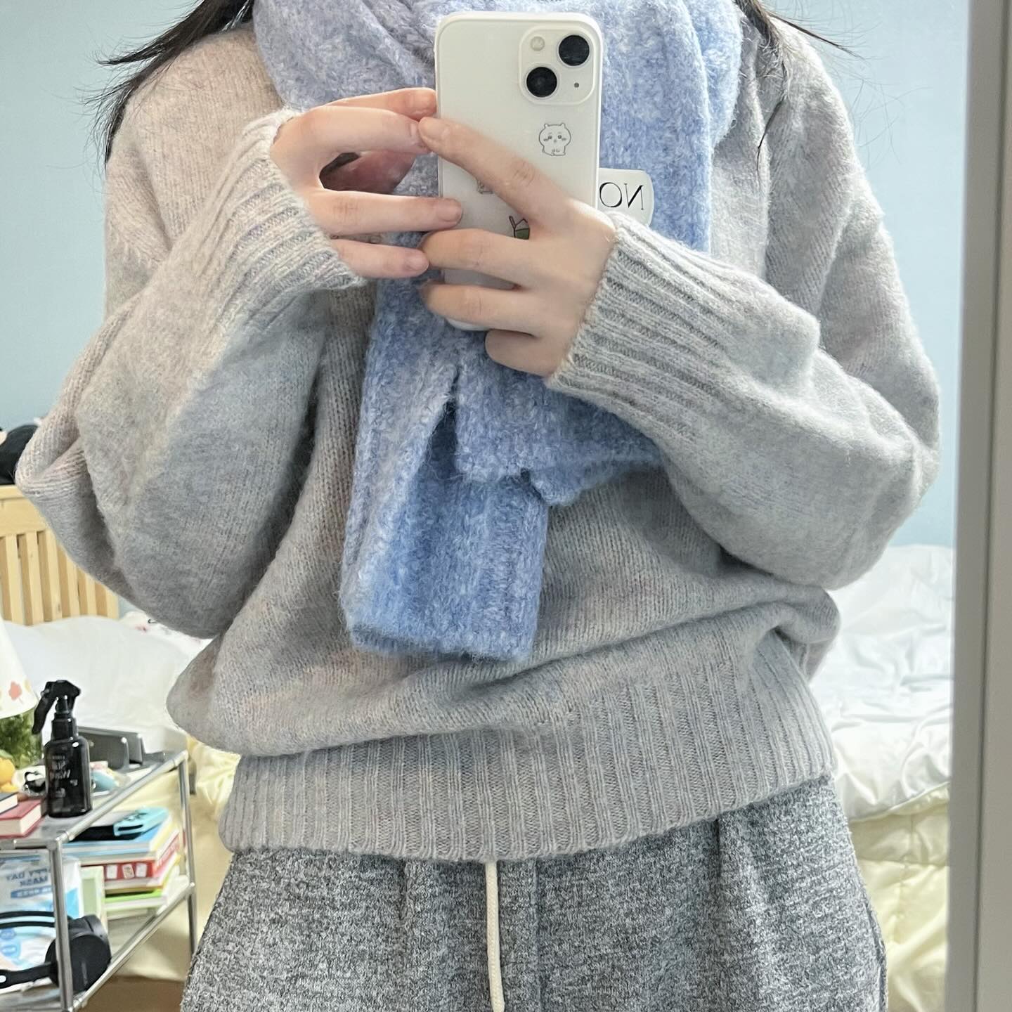 ⠀ ⠀
🩵🦭🍬💫
마음이 편안해지는 색감,,
-
howlinknitwear notia_official