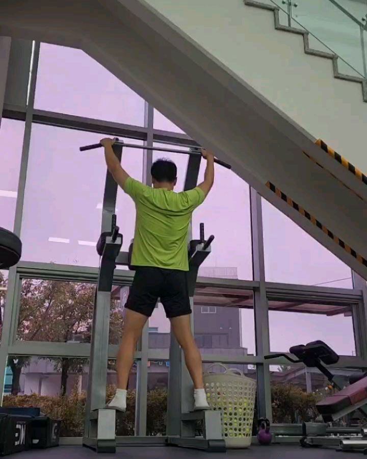 턱걸이 최대 몇?
풀가동 네거티브 10개
갯수 턱걸이 하면 20개

갯수턱걸이는 최근 1년간 해본적이 없었는데
최대 몇개하는지 궁금해봤어요ㅎㅎ

#턱걸이 #풀업 #턱걸이최대몇 #풀업최대몇