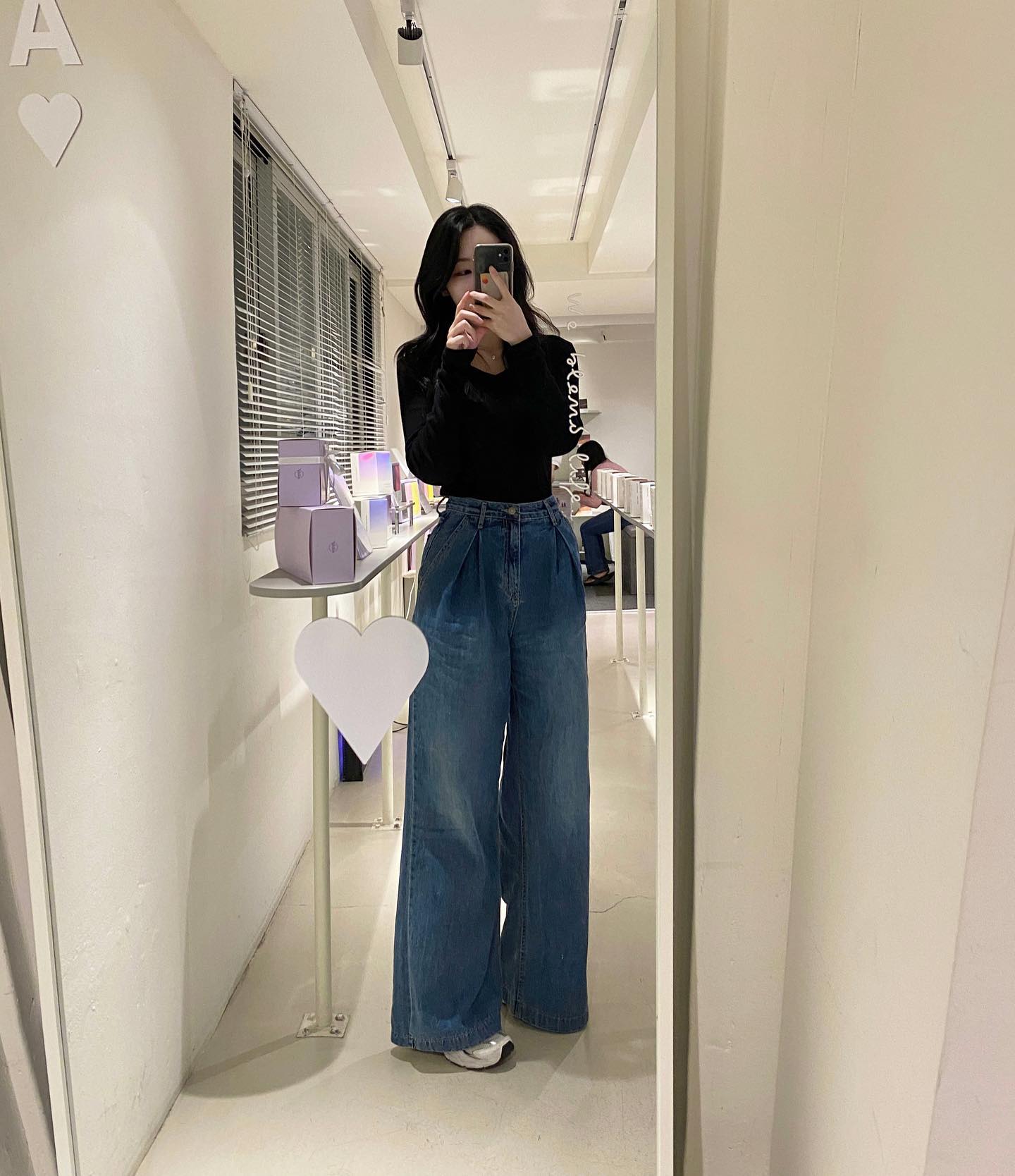 👟있고 👟없고 푸헤헤 ••