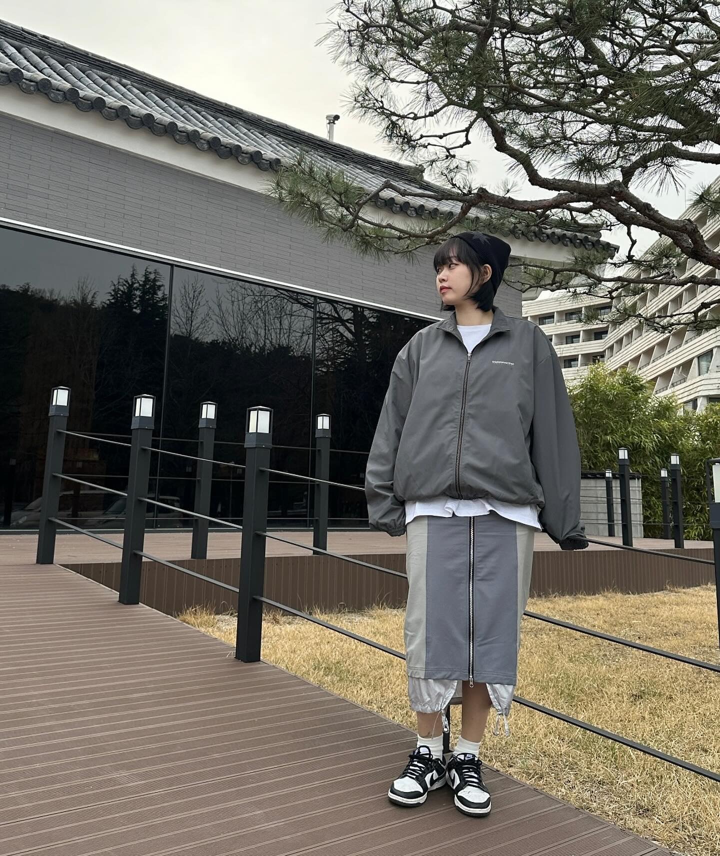 헤임 24SS 무신사에서 1차 발매 기획전이 열립니당 ✨
3/20~4/3 무신사에서 최대 25% 할인하니 당장 ㄱㄱ 

제가 입은 레이어드 스커트는 투웨이로 활동성도 좋고 
코디하기에따라 취향껏 꾸밀수있어 좋아요 🩶

heim.kr #헤임 #heim #스커트추천 #무신사 #스커트 #레이어드