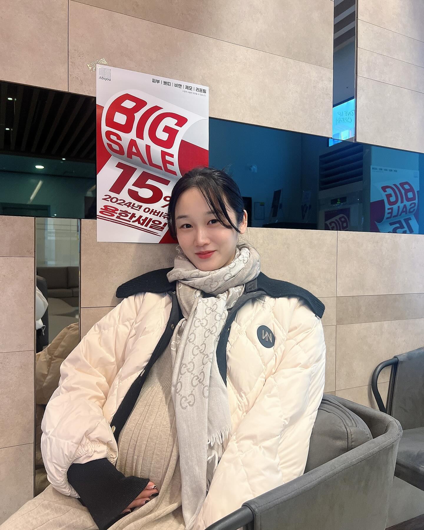 오랜만에 피드에 올려보는 일상 사진 
움직일때마다 아이고~ 소리가 절로 나는 7개월차 요즘 🙃
하루 하루 커가는 ☁️ 
건강하게만 자라주오 🙏
.
.
#파워E엄마 #임산부 #용띠맘