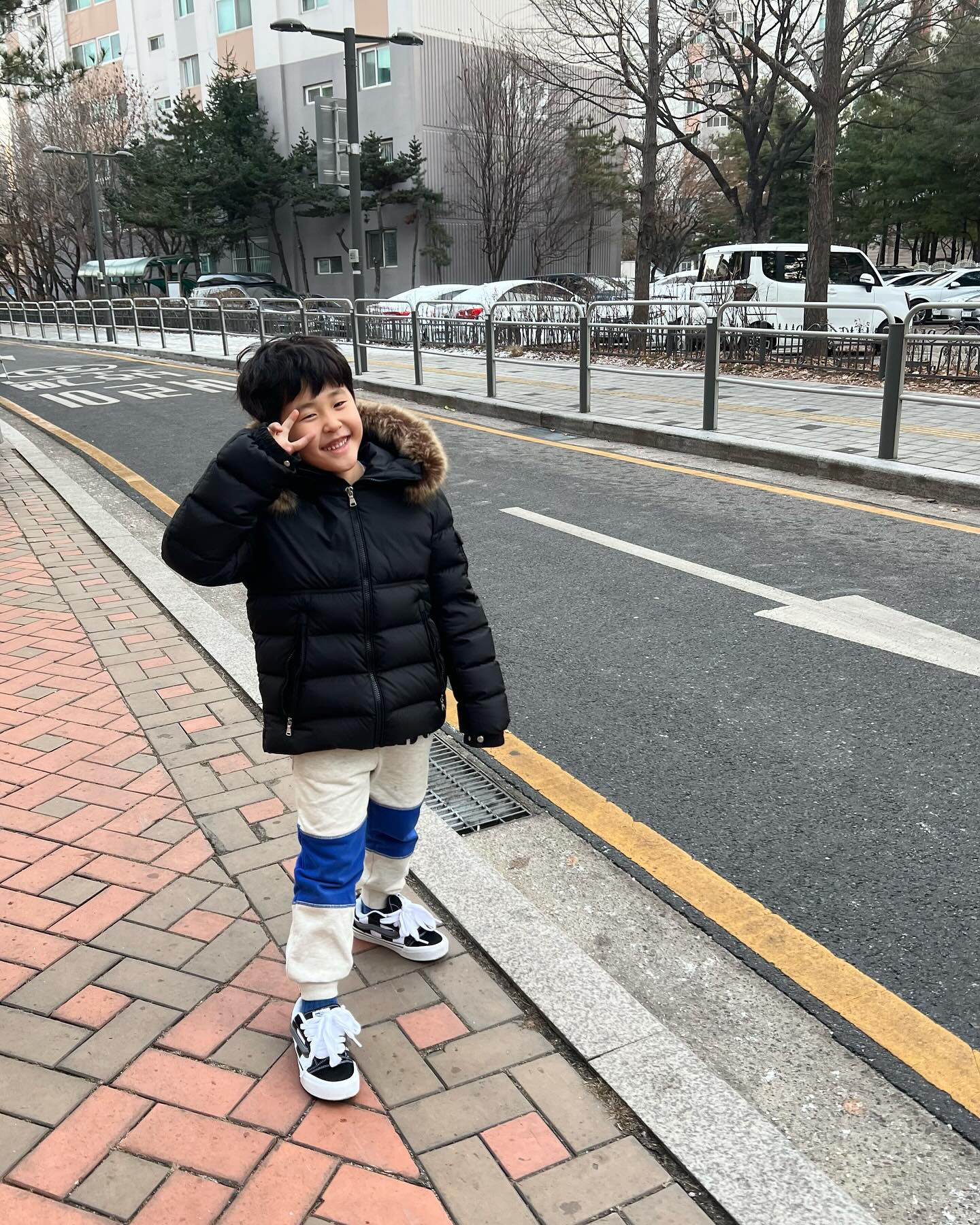 ⠀
⠀
⠀
🚘
⠀
#아들집에가자
⠀
오랫만에 밖에 나오니까 너무 좋지‼️
⠀
#출퇴근같이하는사이 Ü
⠀
⠀