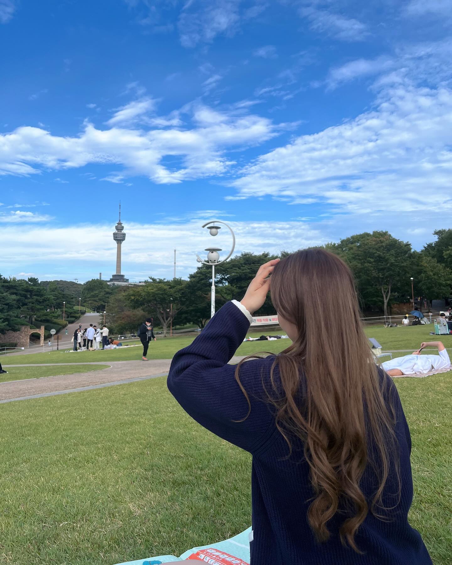 오랜만에 피드올리기✌️

울님들~ 잘계시죠?ㅠㅠ
저의 마지막 피드는 설날이네요…핳ㅎㅎ

저는 요새 병원에서 코로나와 싸우고있습니당!!
갑자기 병원에 입원한 환자분들이 코로나가 줄줄 나오는바람에ㅠㅠ

요새 하루하루 위험한 생활을 보내고있어서 너무 바빴어요ㅠㅠ

울님들도 감기안걸리게 몸조심하기!!😍