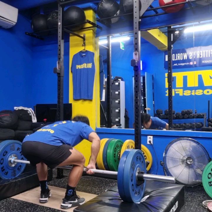 근육통🔥🔥

다시 정조준 🎯  D-32 보성🌱

bw 63.4kg
#Uperbodyworkout 
100kg 2P.C +1Jerk 2x5s
110kg #PowerClean x8s
90kg #Pushpress 2x4s
100kg #Benchpress 2x5s
70kg Max rep x1
Dip 15x4s

Team of 3
AMRAP 20MIN 
30 Clean and Jerk 135/95
30 Cal Row

S.Pull up

#크로스핏아띠 #역도
#크로스핏터 #신당크로스핏 
#crossfit #weightlifting