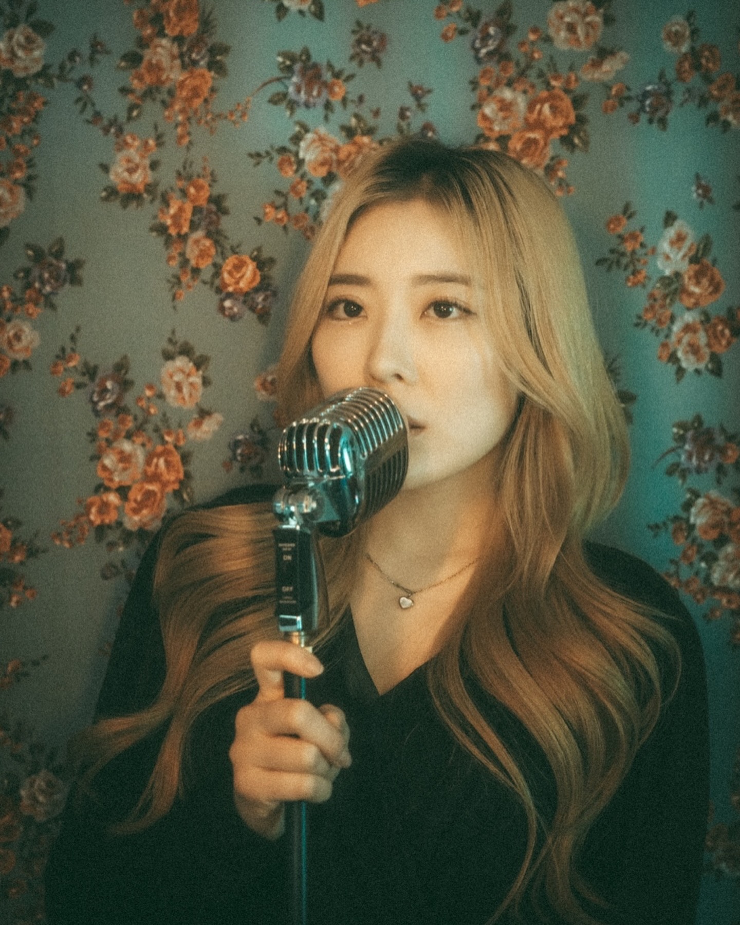 Thank you for the music🎙️

저의 순간을 기록해 주셔서 감사합니다🫶🏻