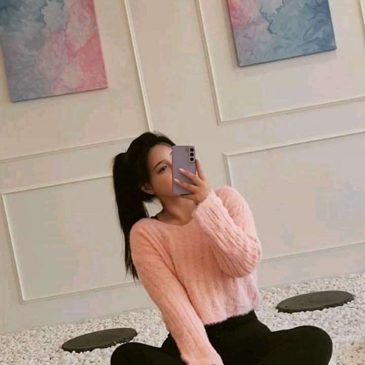 #협찬 #김포여성전용헬스장 #피트니스벨

모처럼의 월휴일,
푹 퍼진 채 루즈해질 순 없지!

그래서 오늘은
김포골드라인 구래역에 위치한 여성전용헬스장,
#피트니스벨 에서 <원더우먼패키지> 이용하고 왔어요!

전 회전근개 운동성 부족과 라운드숄더,
작년 십자인대재건에따른 골반전방경사초기라는 사실을
이미 알고 방문했는데요,

진단결과가 이 내용을 아주 정확하게 짚어줘서
그 정밀도에 새삼 깜짝 놀랐답니다😂😂

진단서비스 외 비치시설도 만족스러웠는데,
제가 원정갈때 무조건 확인하는
스미스, 어시스트풀업, 렛풀머신이 모두 있고
천국의 계단도 두 대나 있어서
정신차리니 두시간 반이 호딱 지나있었다는 사실🤣🤣

연말을맞아 피트니스벨의 #원더우먼패키지 는
정가 30만원에서 21만원으로 할인중이라고 하니,

새해가 오기 전 갓생을 준비하는 인천, 김포 갓생녀들은
호다닥 구래역 #피트니스벨 로 모이자구요😎😎

+) 오늘도 덕분에 통증과 흔들림 없는 루틴,
빅바스트여성이라면 하나쯤 갖고있다는 내새끼
#가로슬릿스포츠브라 찬조출연✌✌데헷

#김포헬스장 #구래역헬스장 #구래동헬스장 #여성전용헬스장 #피트니스벨 #원더우먼패키지 #운동하는여자 #갓생러 #운동하는직장인 #데일리