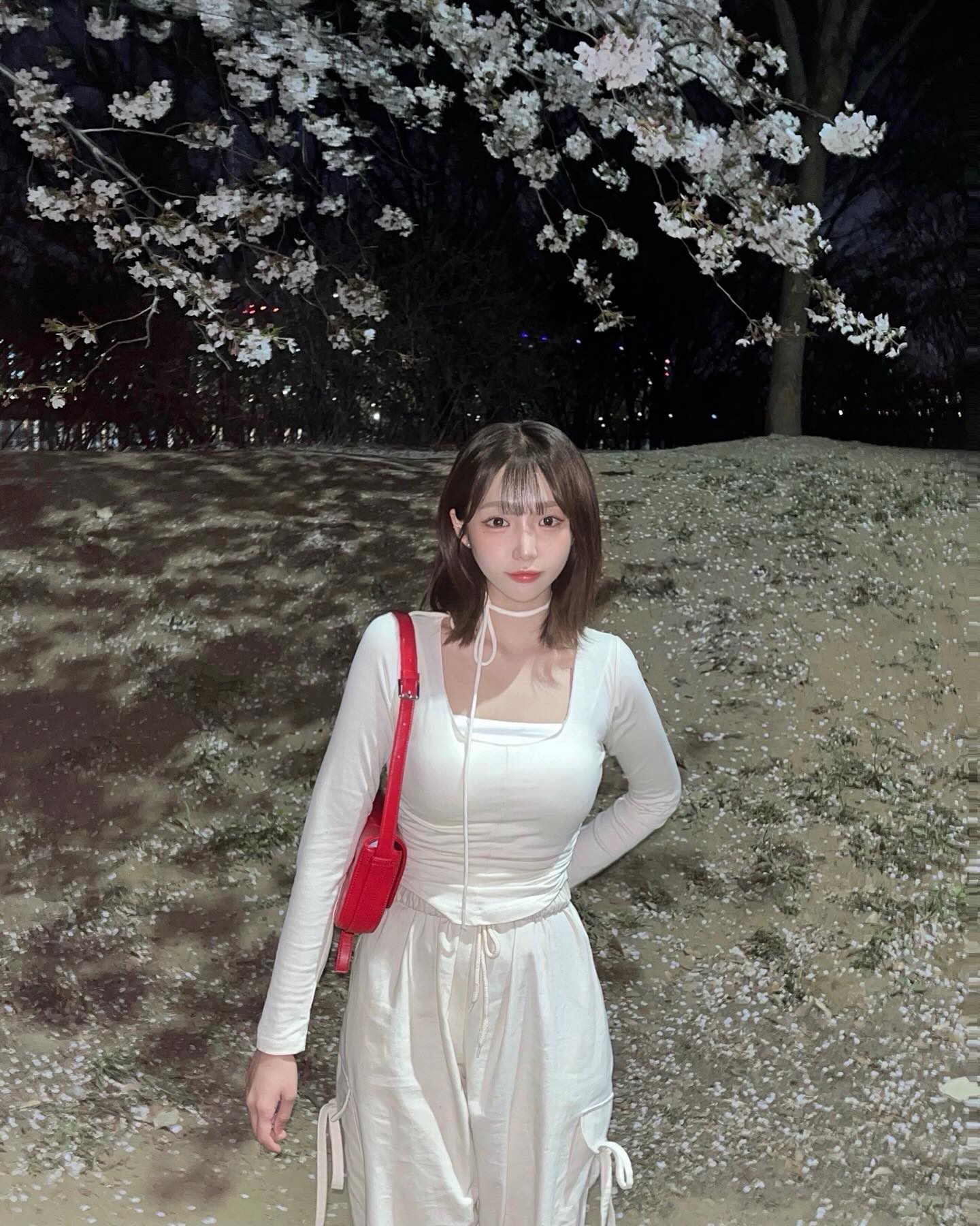 🌉🤍🌸
말린어깨 펴 ..,,