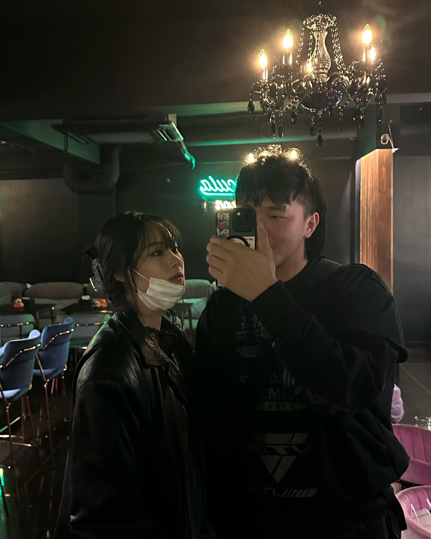 이태원 데이트🩷

이태원에 드뎌 괜찮은 후카바가 하나 생겨따😶‍🌫️
추천 플레이버: 블랙베리! (무조건)
추천칵테일: 핑크 말리부! 
.
.
.
.
.
.
.
.
.
.
.
.
.
.
.
#이태원 #이태원데이트 #후카바 #이태원후카바 #후카바추천 #hookah #itaewonhookah #hookahbar #토요일데이트 #오늘의코디 #likephoto #갬성사진 #데이트코스 #이태원데이트추천 #헤어모델 #카페추천 #좋반 #좋아요반사 #좋아요그램 #맞팔 #선팔맞 #인친환영 #instalike #likesforlike #likeforlikealways #followforfollowback #followtrain #korea #model