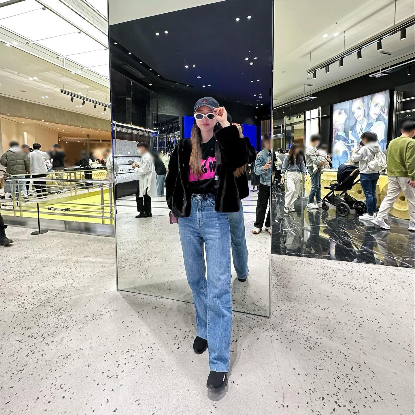 ღ
오랜만에 간 #하남스타필드 
찜질하러 갔지만 다음을 기약하며.. 돌아와씀다🥹
.
.
#더피유를가방에넣었는데가방을집에두고옴ㅋ