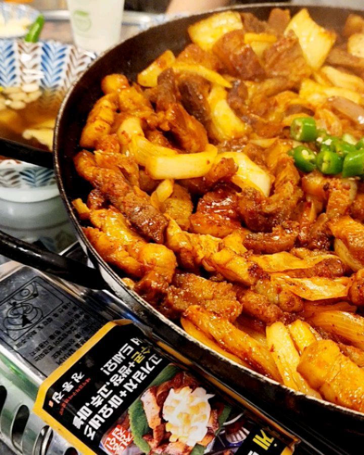 한판으로 부족해~

#미사맛집 #돼지김치구이 #미사정통집
#삼겹살구워주는집