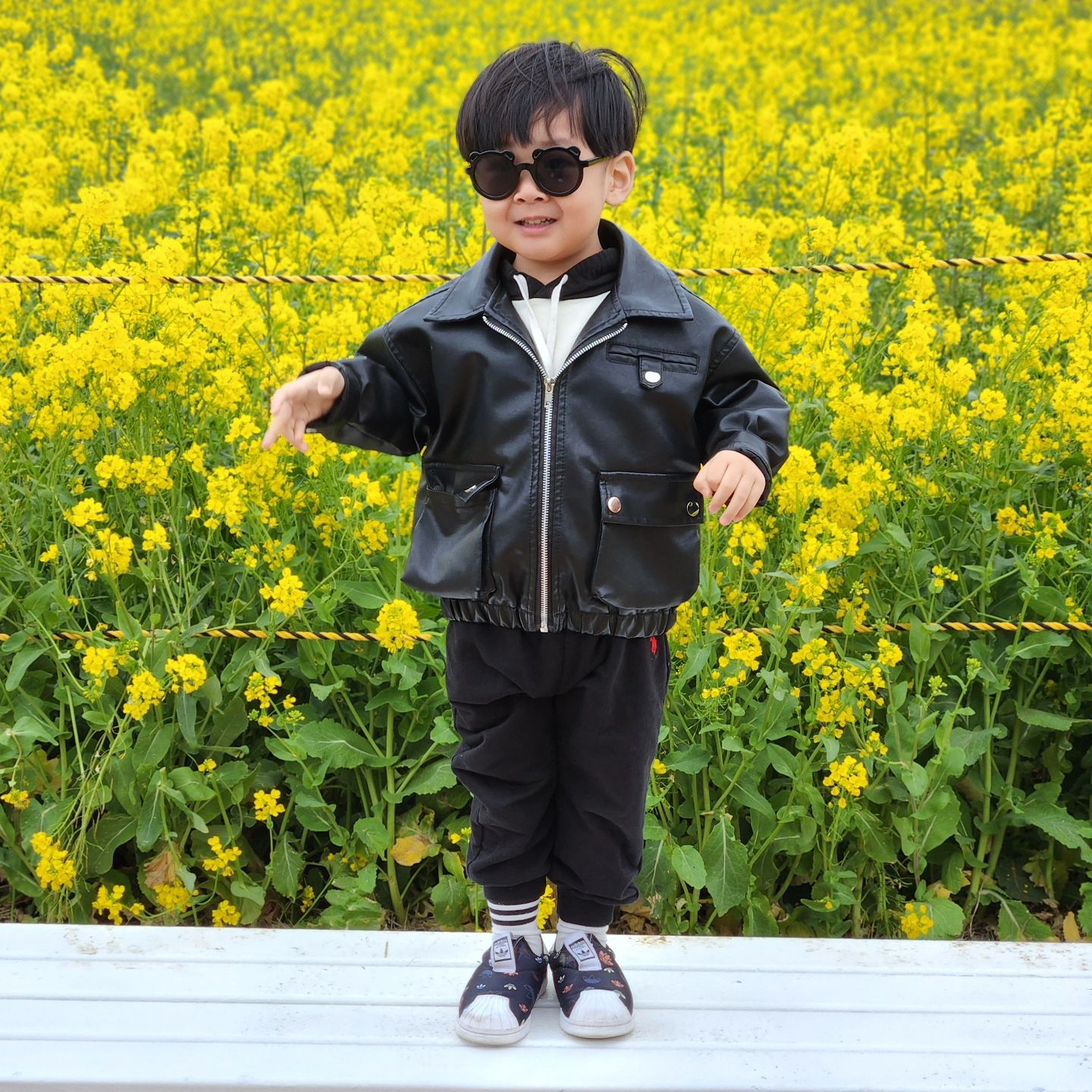 호미곶다녀옴_ 하필 간날 너무 츄워ㄸr..

#포항 #호미곶 #유채꽃 #호미곶유채꽃밭 #갈매기새우깡주기🕊