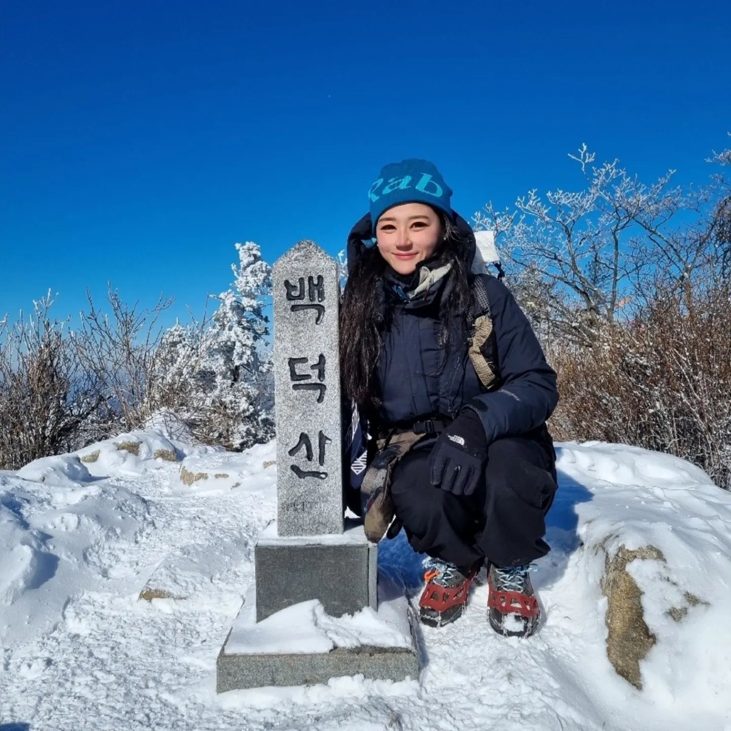 강원도 영월에 눈의 랩소디❄️❄️❄️

영하 20도에 한파를 뚫고 
100대명산 인증 다녀와 보았는데
이정도에 날씨속에 살아 남은게 기적입니다🥹

그래서 산삼 보쌈으로 영양보충🫣
가리지 말고 산삼 보쌈줄때 맛있게 드소서👩‍🍳

#강원도여행#영월#평창#줄리산악회#백덕산