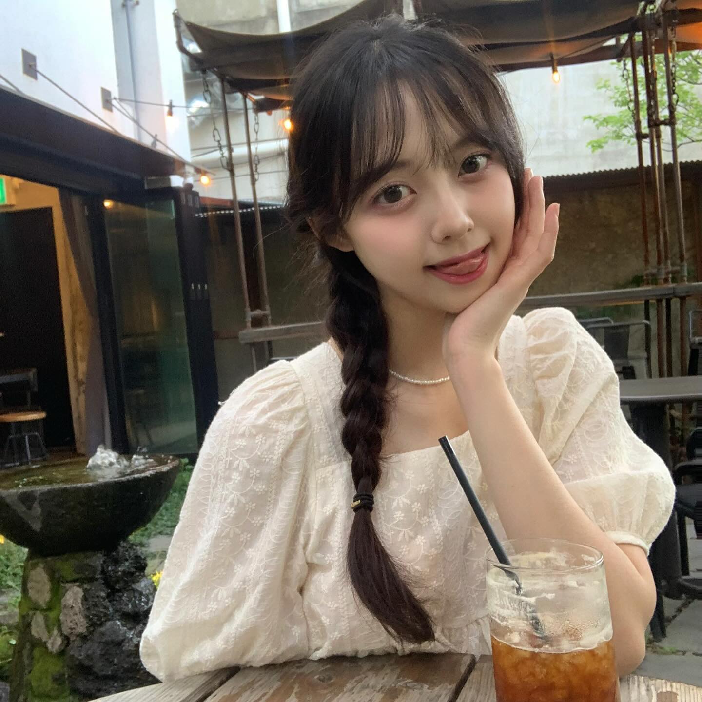 오월