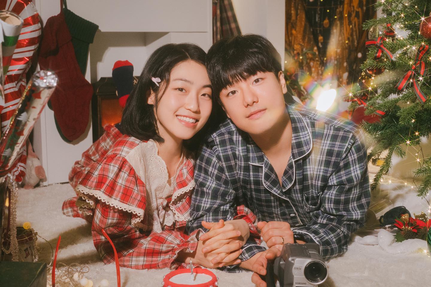 나의 24번째 생일이자•• 🫶🏻
우리가 함께한 3번째 크리스마스🎄

이 생일만 바라보고 살았다•• 23일은 사진 찍기, 24일은 바닷가 크리스마스 이브, 25일은 바다에서 맞는 화이트 크리스마스❄️ 매년 최고의 생일을 만들어줘서 고마워 오빠🤍
내년에도 잘 부탁함~~🤍 

hani_film_studio 🎄#커플스냅