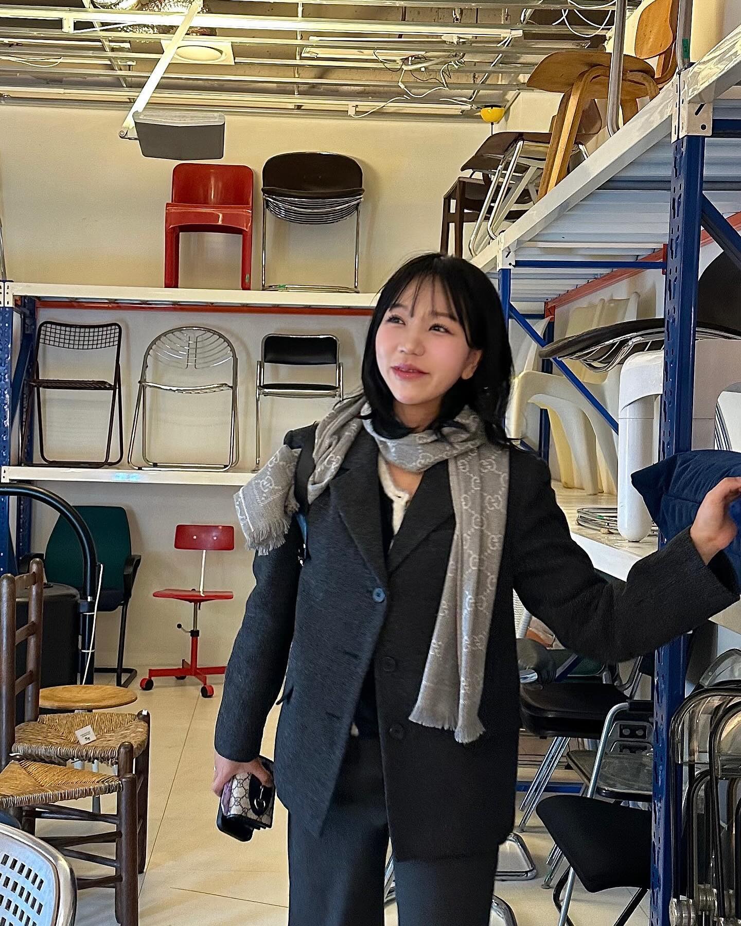 겨울, ❄️

촉촉한 쿠션을 사용해도 시간이 지나면 들뜨는 고민 !
픽스온 프라이머 하이드로를 베이스전 발라주면
저녁까지 메이크업이 그대로, 
피부가 쫀득해져서 화장이 더 잘 먹는 기분✨

#겨울필수템 #셔터브리티 #셔터브리티_재원신