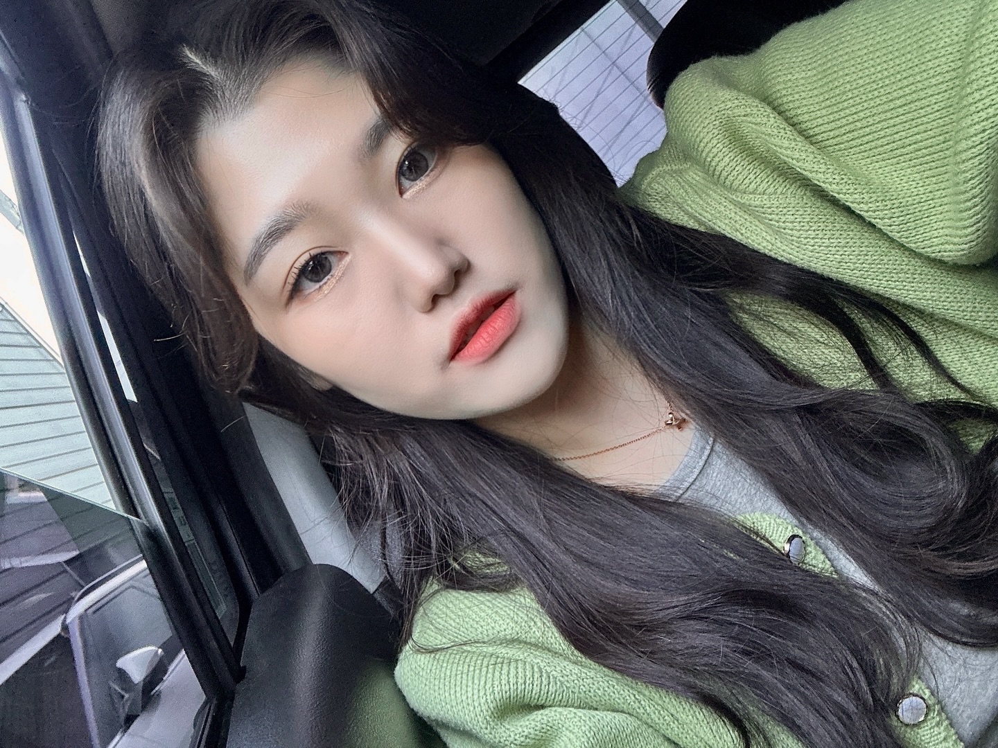 낮에는 너무 덥자나