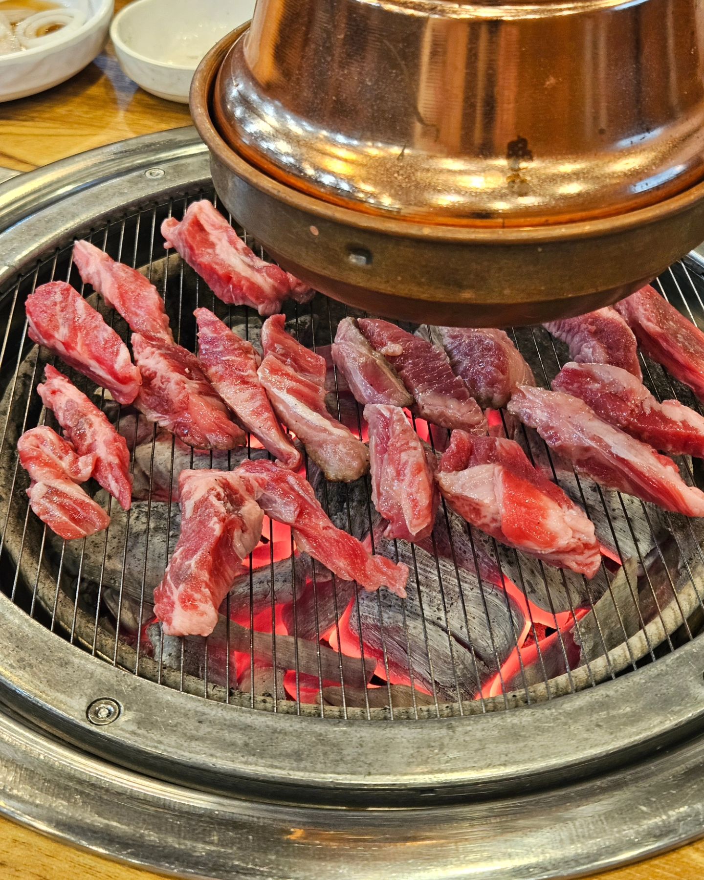 #용인 #삼가역 #갈비먹소 #소갈비 

✓ 생갈비살 정식(점심메뉴)
- 갈비살 120g
- 된장+공기밥

🍽 갈비먹소 삼가점 galbi_meokso 
📍 경기 용인시 처인구 중부대로 1017
⏰️ 매일 11:40~21:30
🛎 평일 브레이크타임 15:00~17:00

-
#용인맛집 #용인소고기 #소갈비살 #점심특선 #소갈비맛집