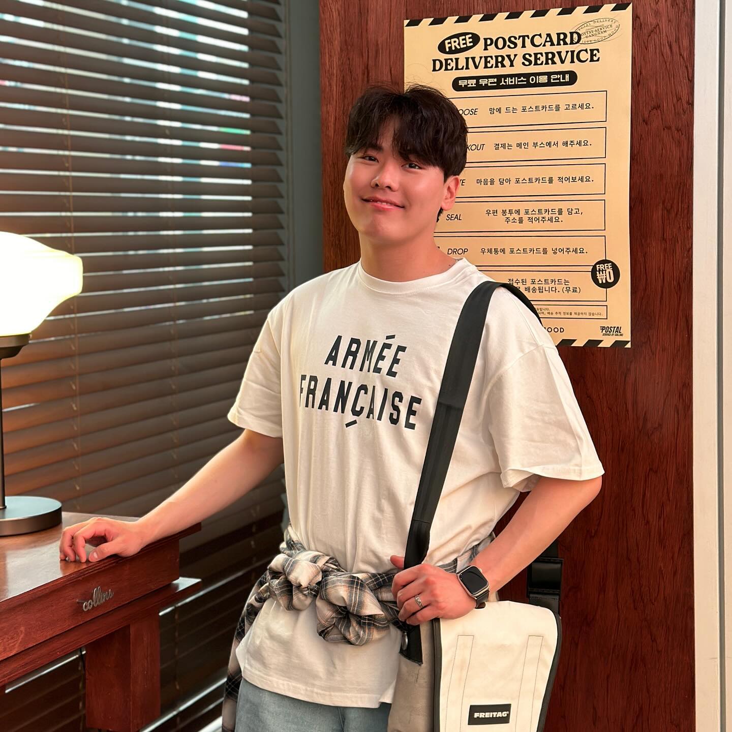 제품제공 kaneitei
심플한 로고가 매력적인 카네이테이 반팔티입니다
탄탄한 두께감이라 터치감도 좋고 코디하기에도 최고 👍
요즘 같은 날씨에 데일리로 매일 입고 싶은 반팔티에요 👕
-
💬착용 제품_ARMEE FRANCAISE SHORT SLEEVE
-
#카네이테이 #kaneitei #반팔 #반팔추천 #티셔츠 #티셔츠추천 #남친룩 #남자친구옷 #남자친구코디 #남자옷 #남자코디 #남자데일룩 #반팔티 #흰티 #데일리룩 #남자데일리룩 #여름옷 #봄옷 #남자옷추천
