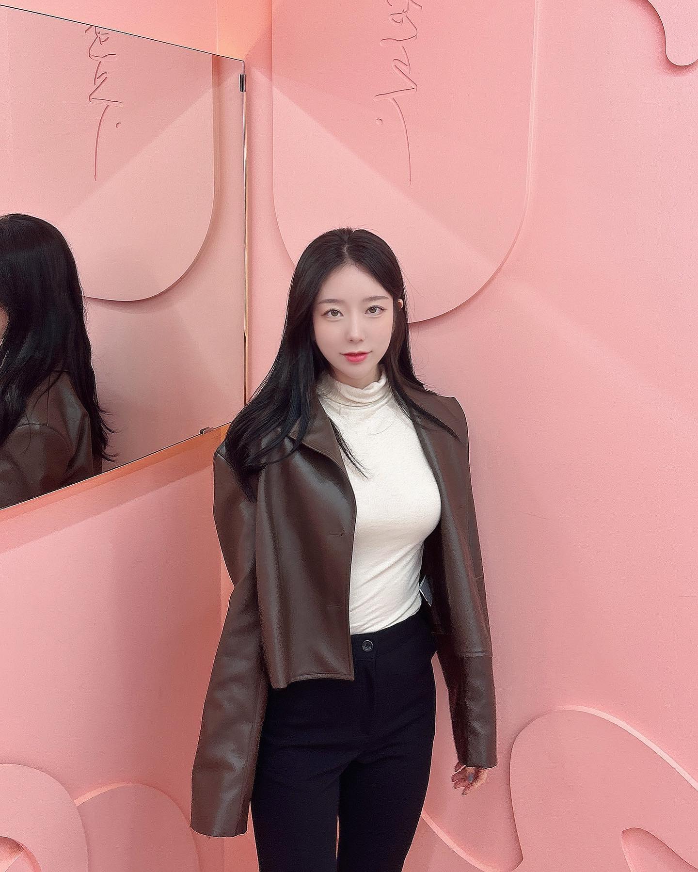 노려보는거 아님
