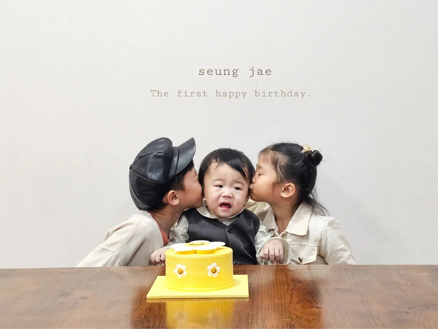 형아랑 누나가 격하게 아끼는 막둥이😛🧡