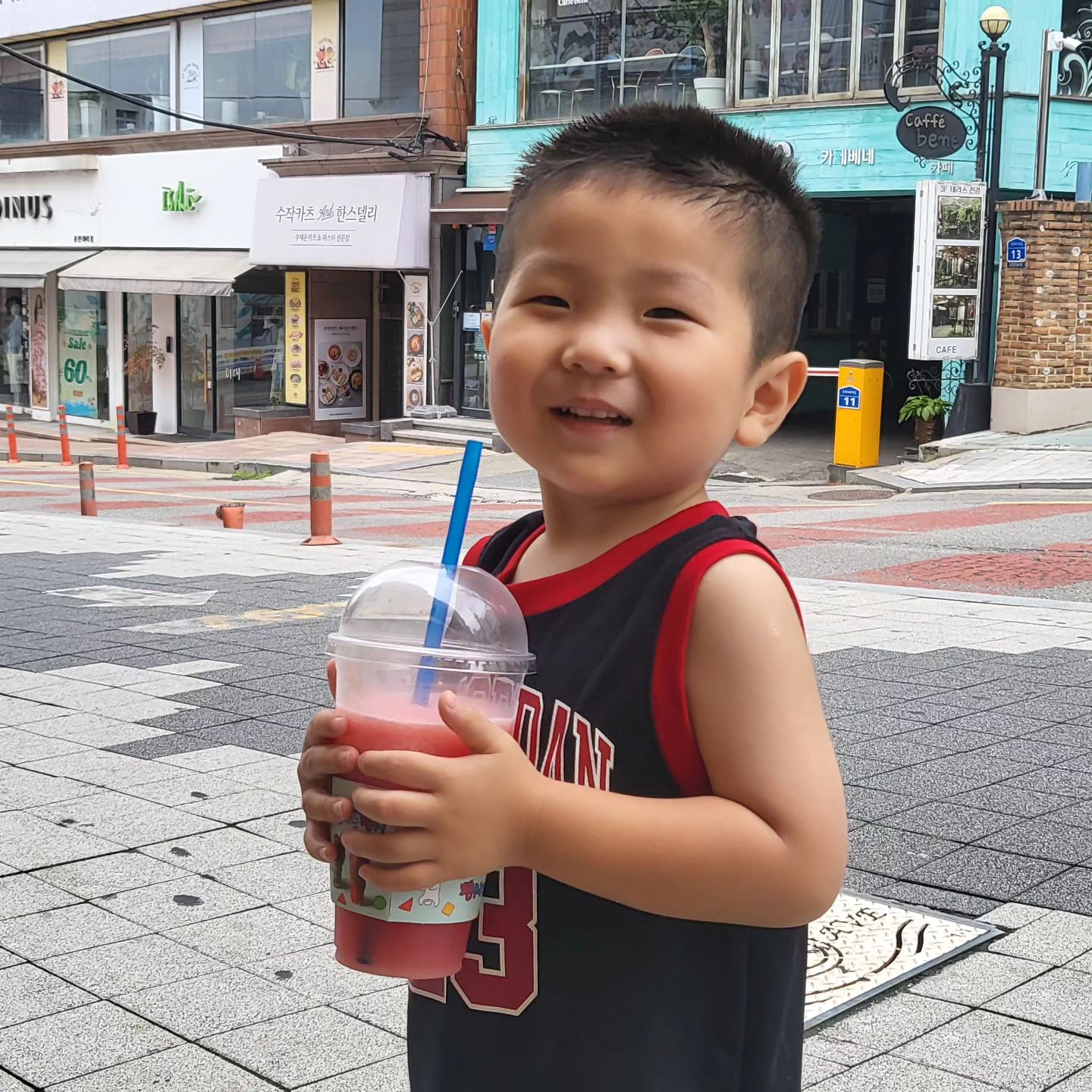 이겸 + 993

❤️ 수박주스 사랑해 ❤️