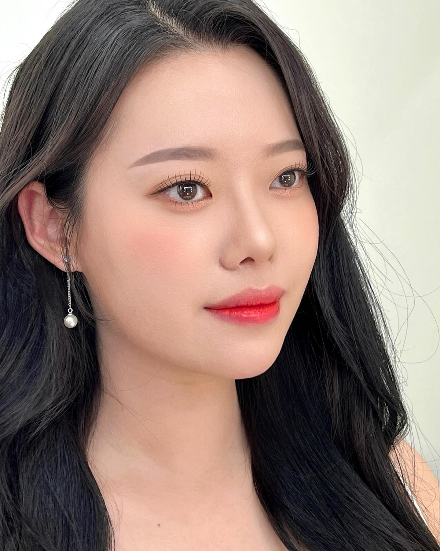 🍊🍎🍓🍑💛💛💛

#과즙메이크업 
#데일리메이크업
#웨딩메이크업 
#아이돌메이크업 
#메이크업샵 
#메이크업스타그램 
#메이크업레슨 
#메이크업문의

메이크업 문의는 DM 💌 
 또는 오픈카카오 ✨

🏠주소_청담동 49번지 유림빌딩 3층 히엘

#히엘 #히엘한나 #한나메이크업 #히엘메이크업